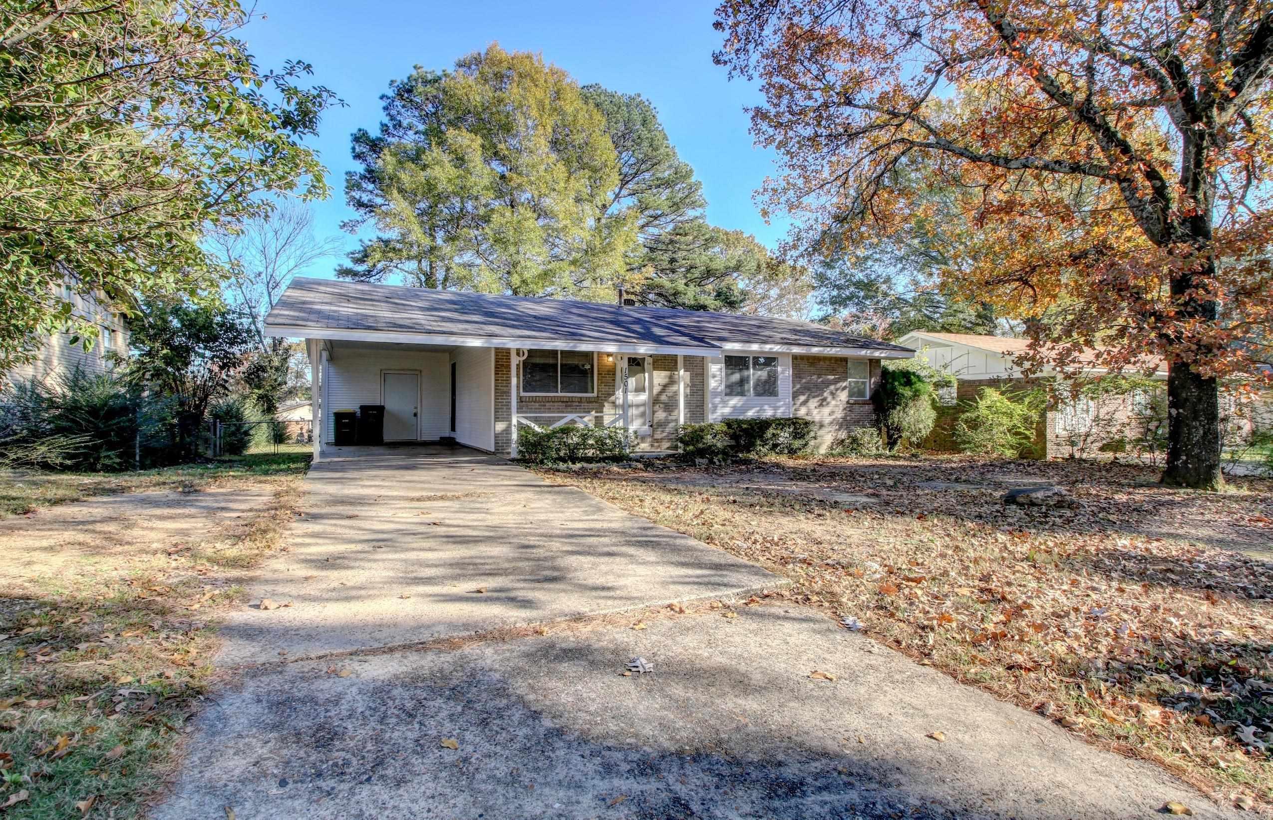 TWIN LAKES - Residential