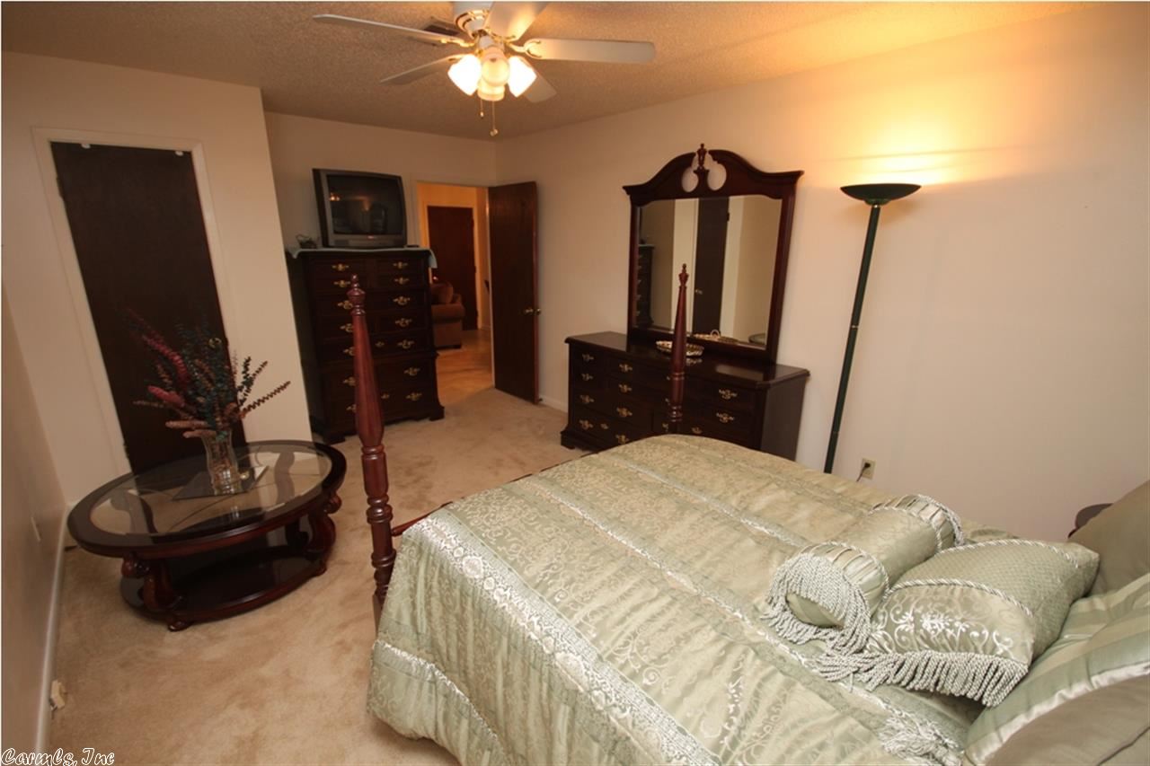 PECAN LAKE - Residential