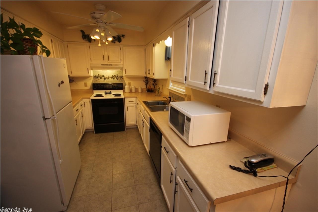 PECAN LAKE - Residential