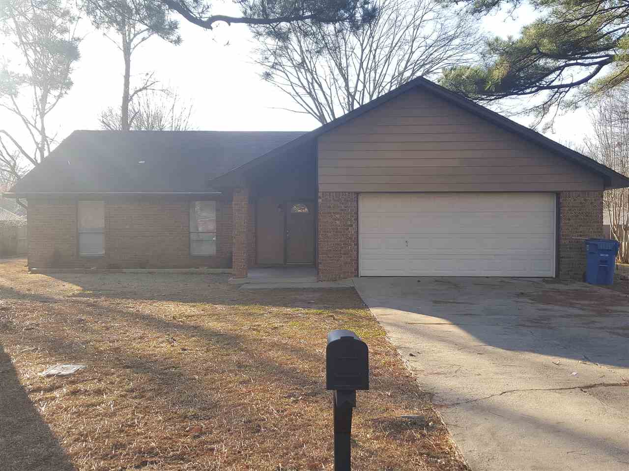 Tucker Creek - Residential Lease