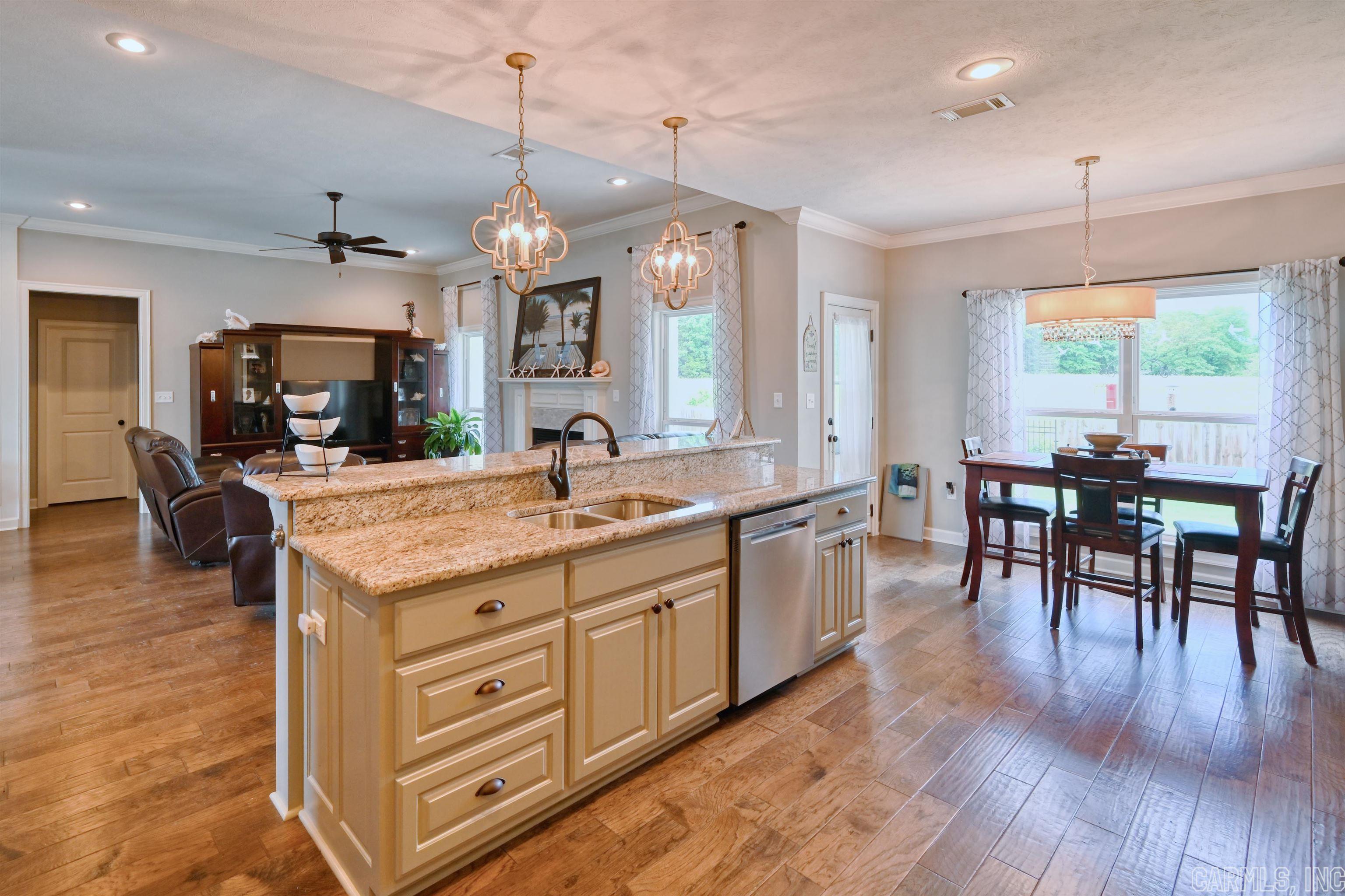 CHAPEL CREEK - Residential