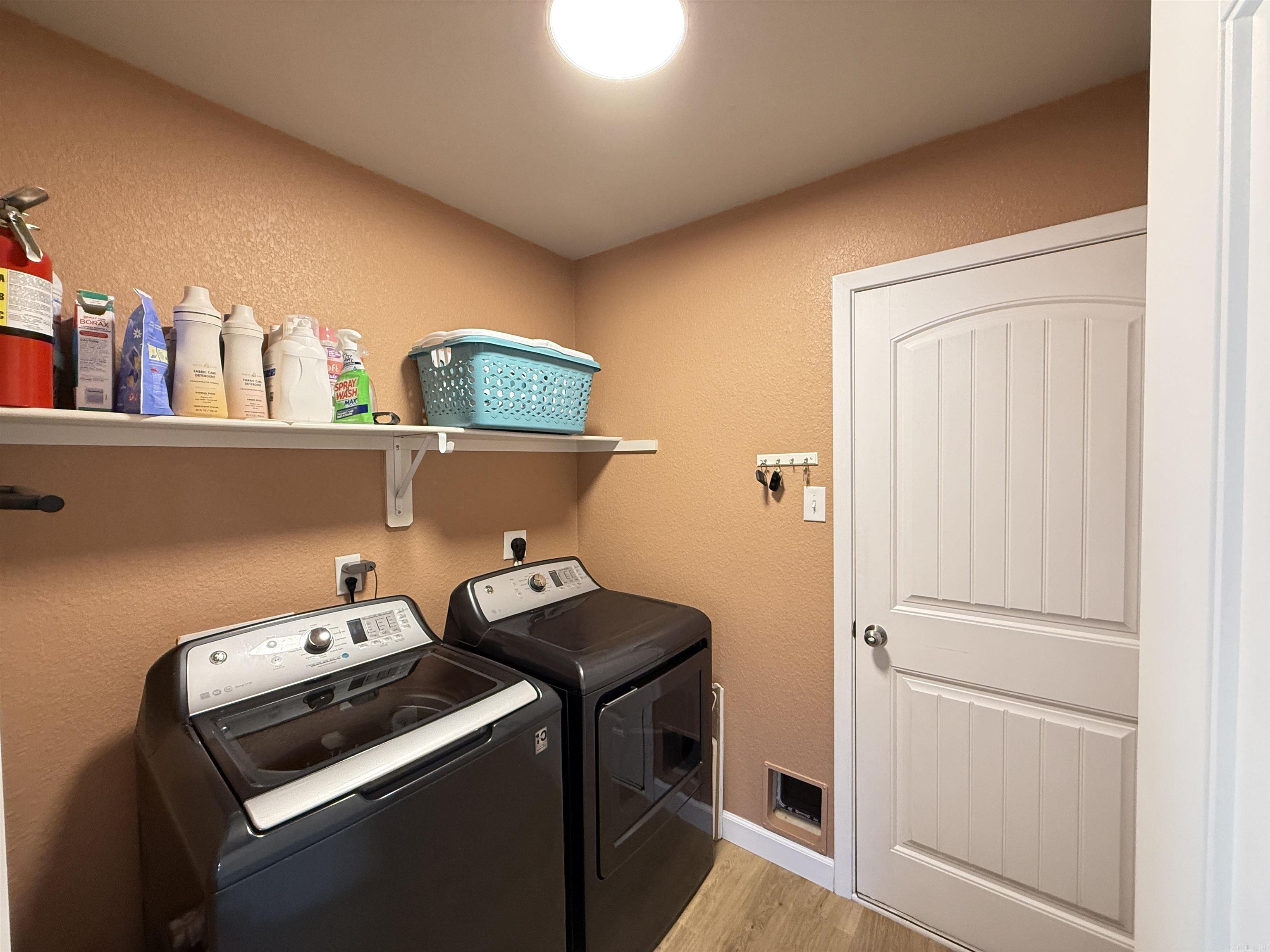 WOODLANDS EDGE - Residential