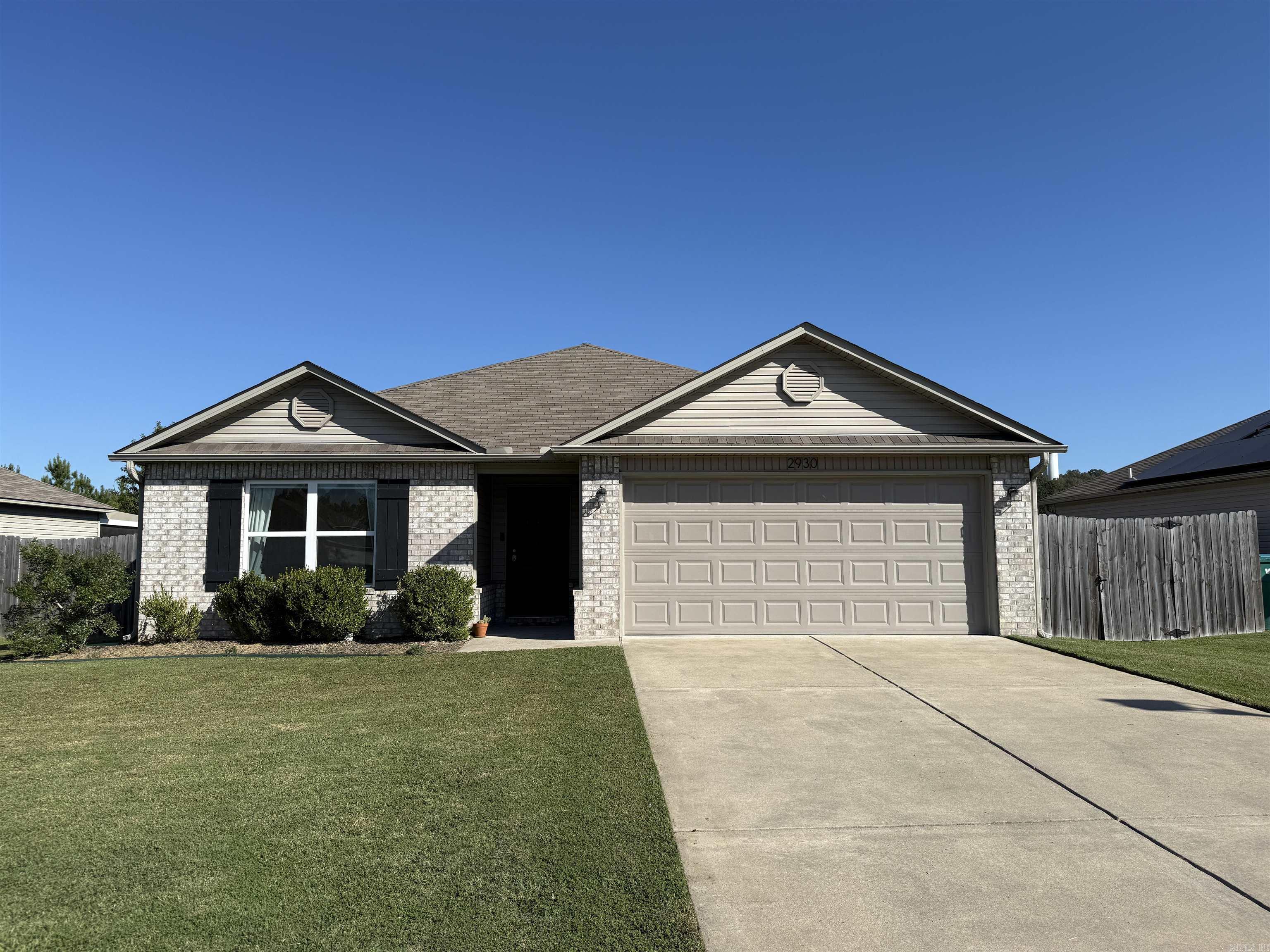 WOODLANDS EDGE - Residential