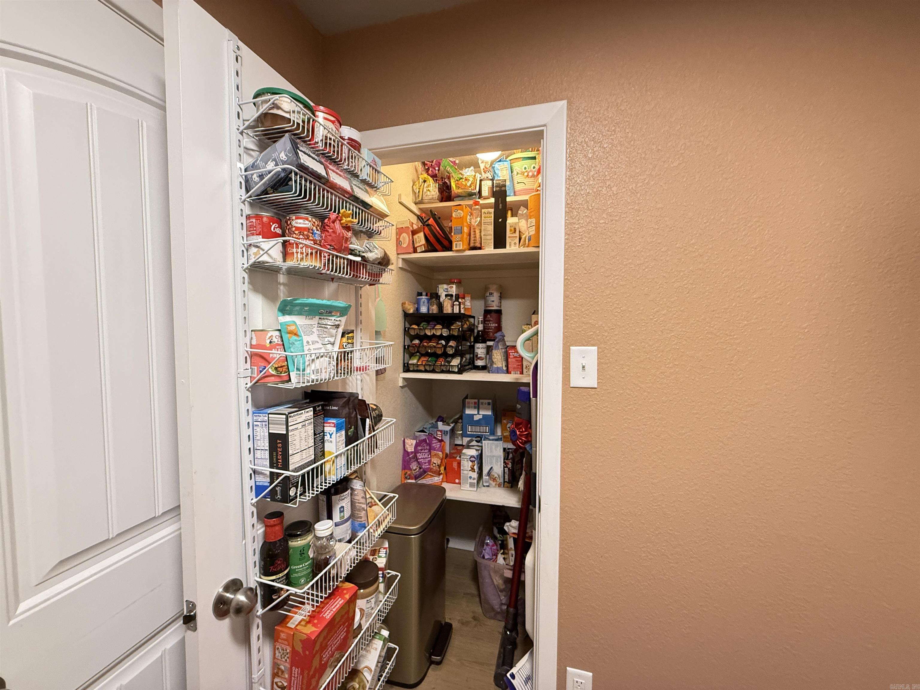 WOODLANDS EDGE - Residential