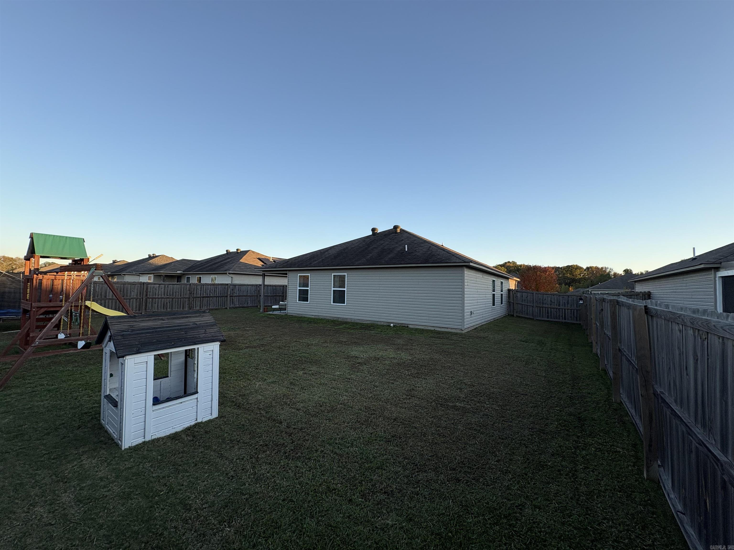 WOODLANDS EDGE - Residential