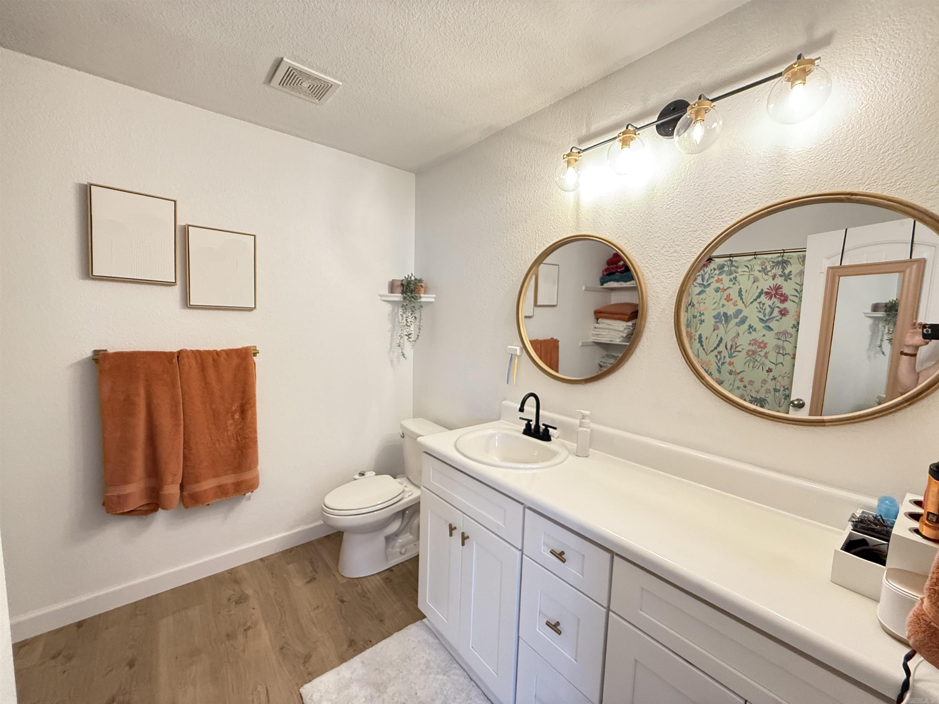 WOODLANDS EDGE - Residential