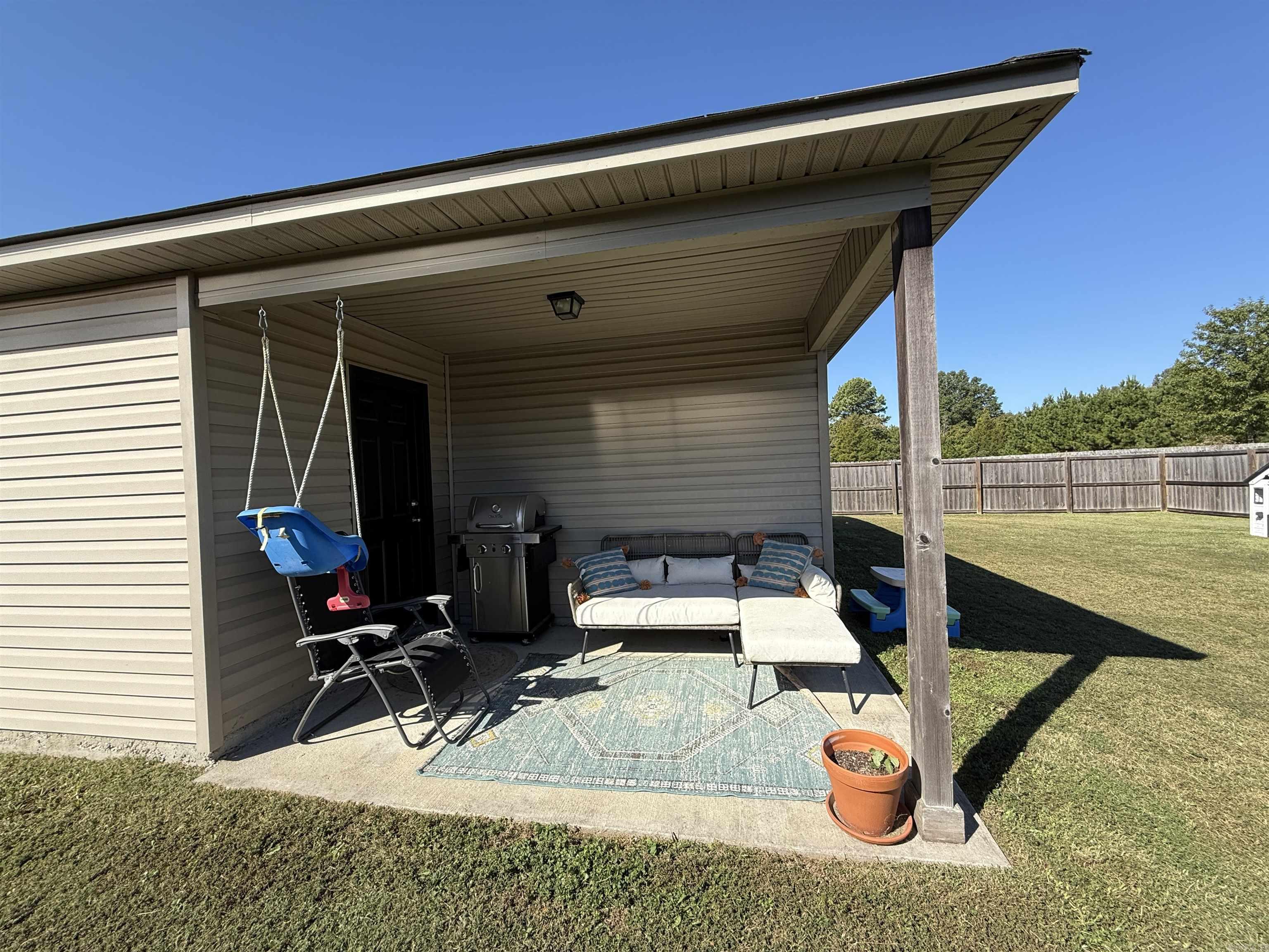 WOODLANDS EDGE - Residential