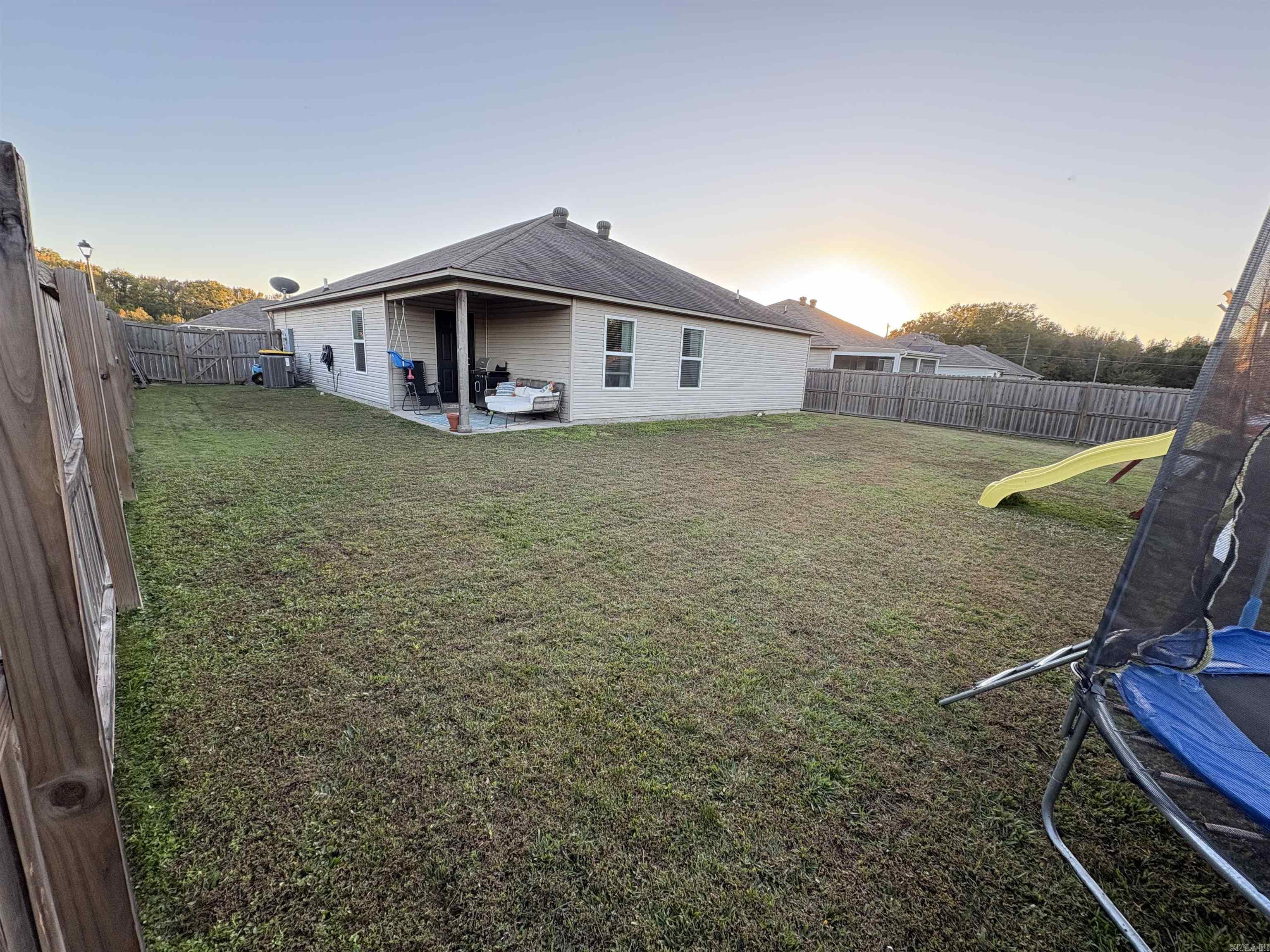 WOODLANDS EDGE - Residential