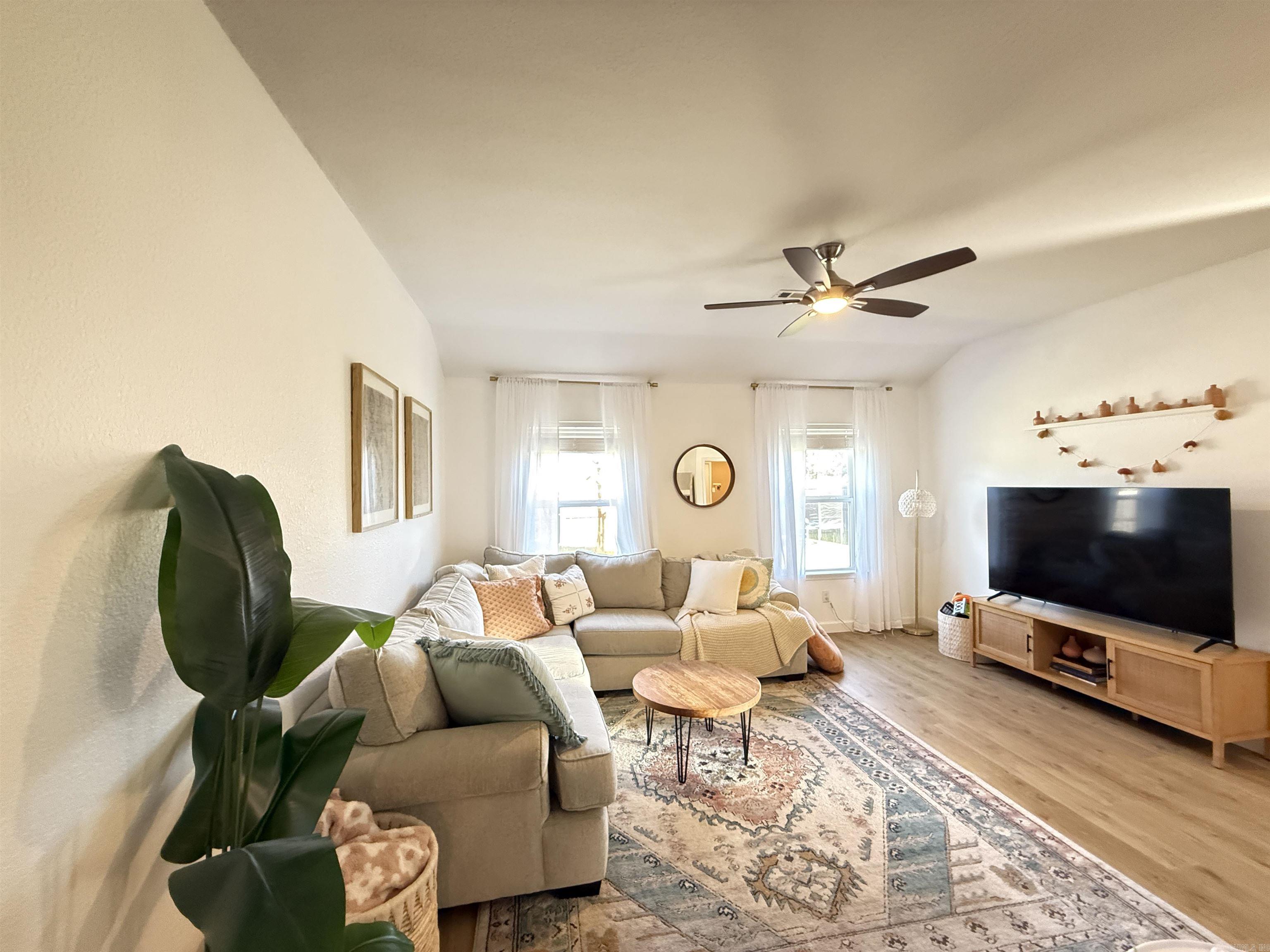 WOODLANDS EDGE - Residential