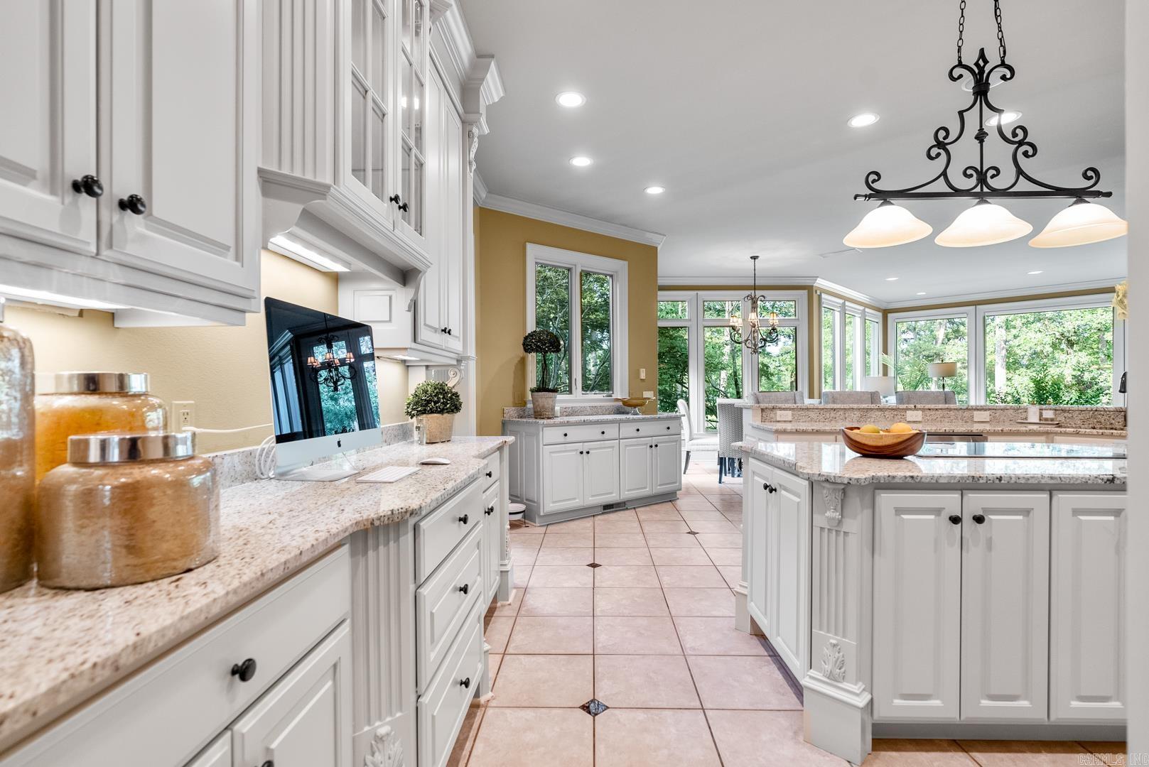 CHENAL VALLEY THE ESTATES - Residential