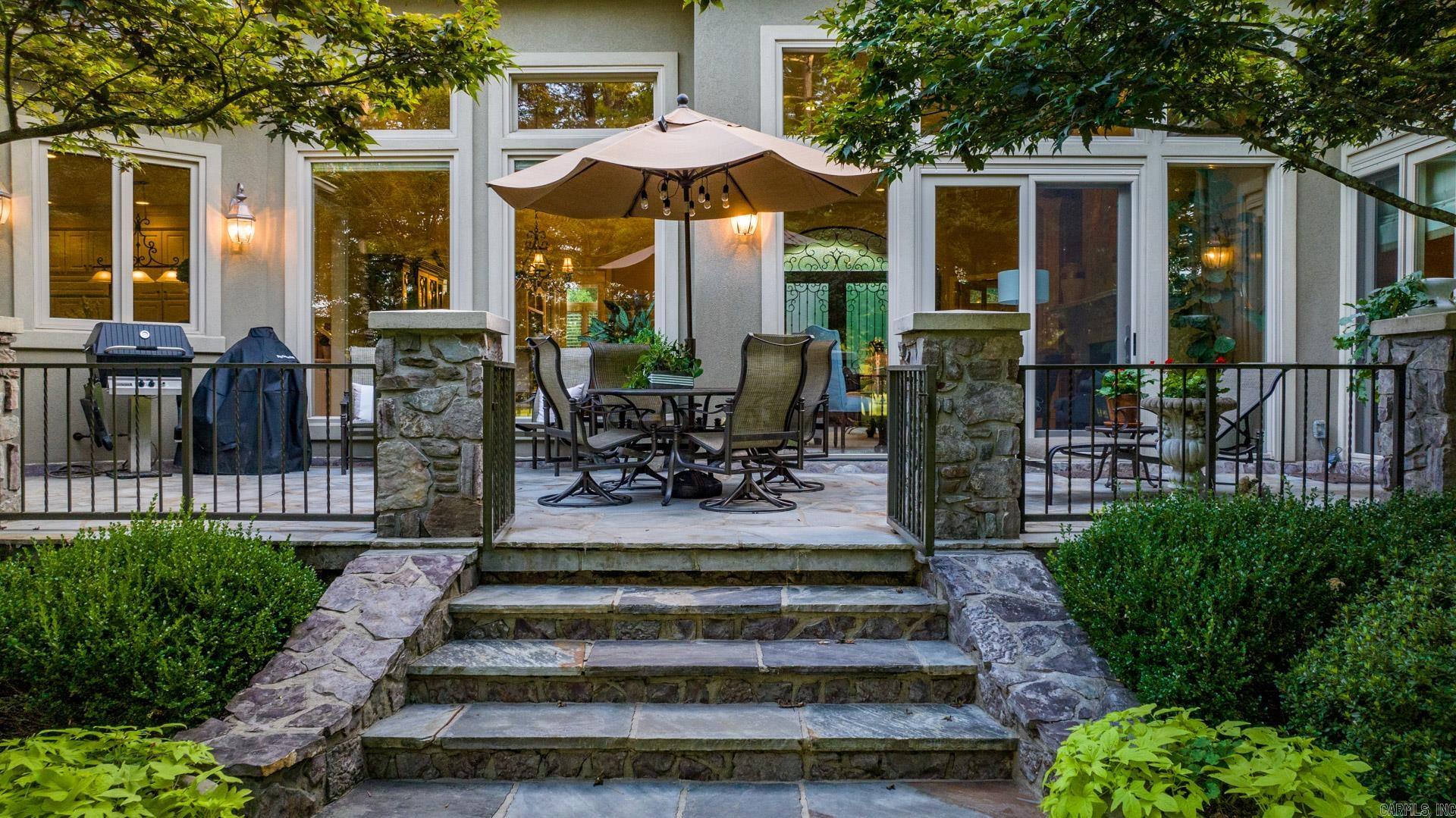 CHENAL VALLEY THE ESTATES - Residential