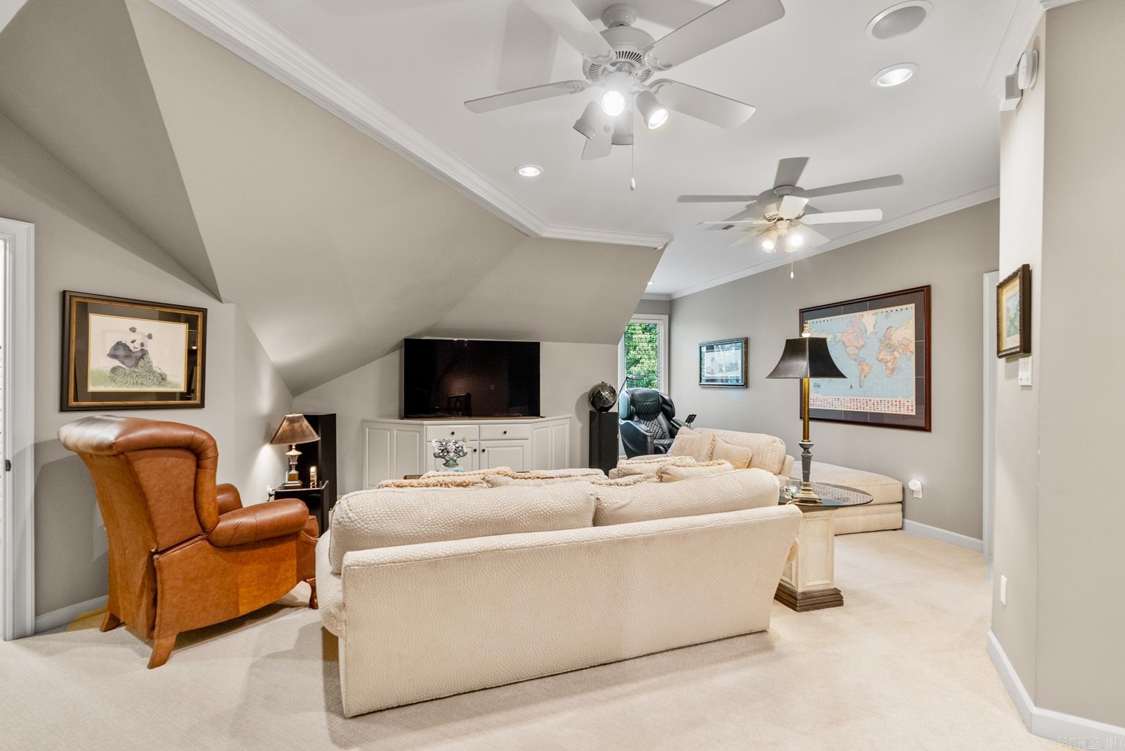 CHENAL VALLEY THE ESTATES - Residential