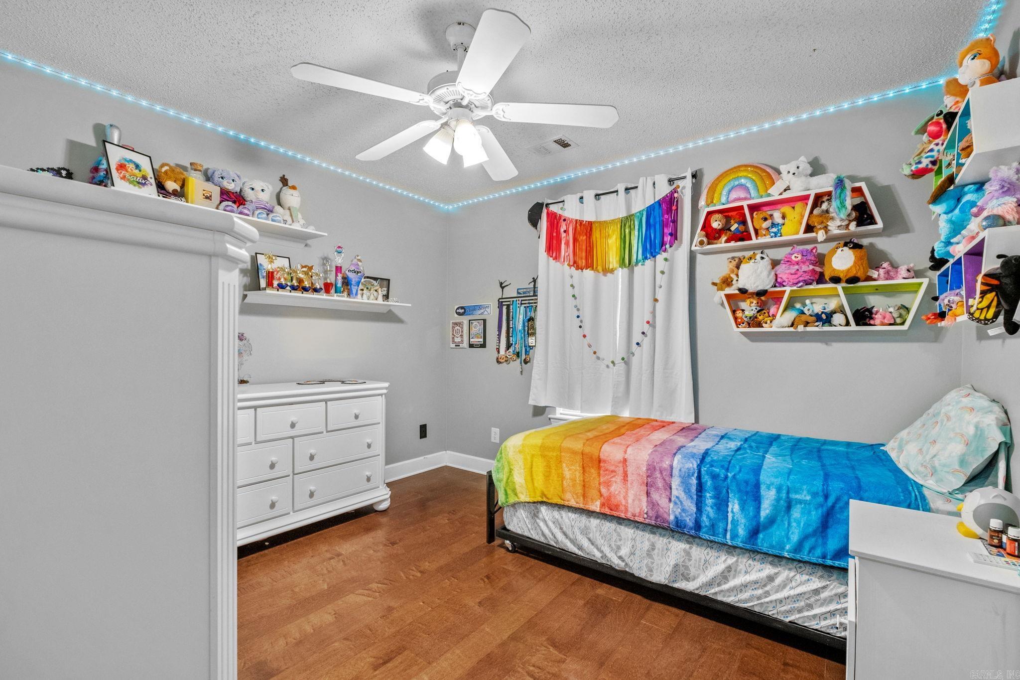 WOODBRIDGE - Residential