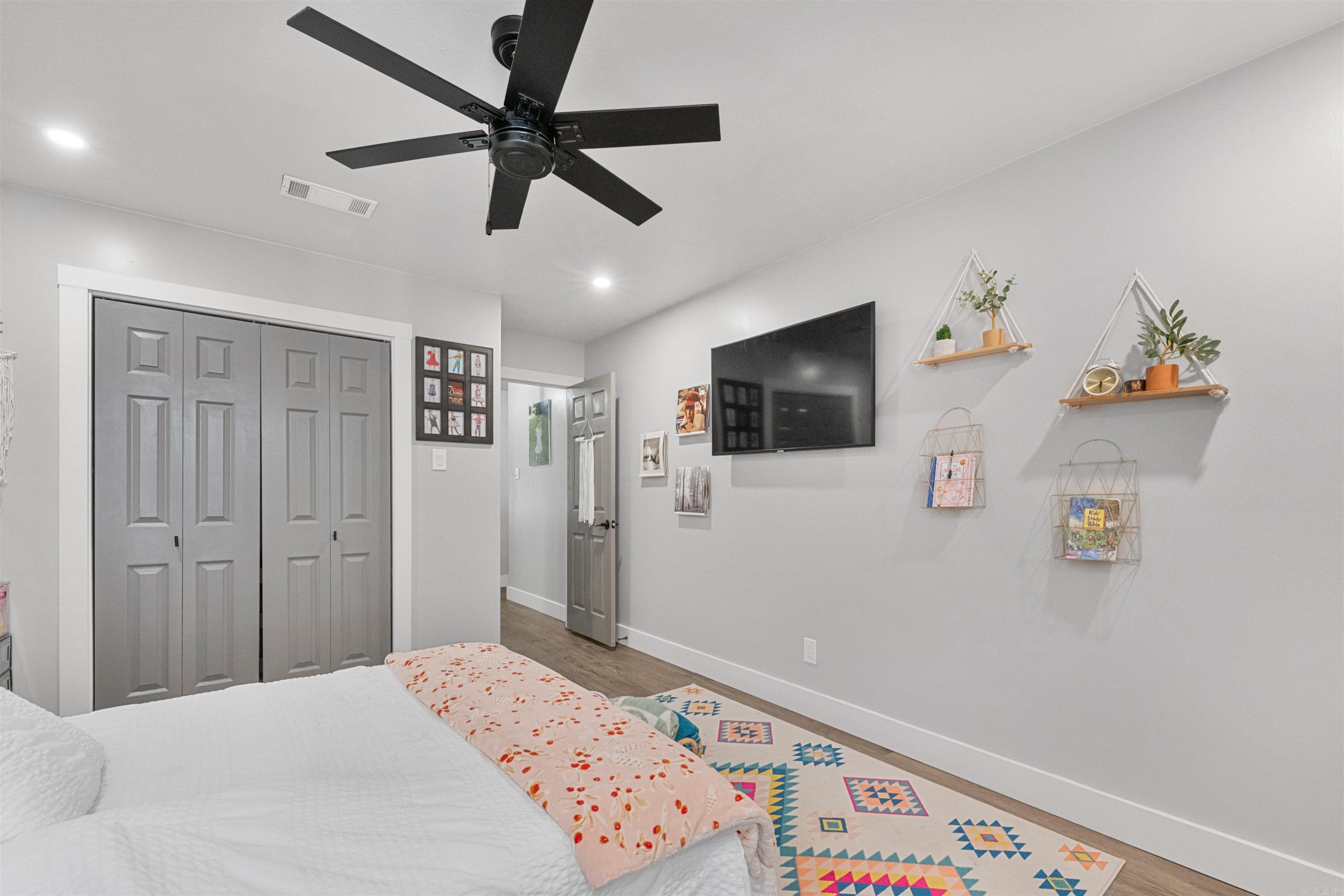 WINDSOR VALLEY ADDN - Residential