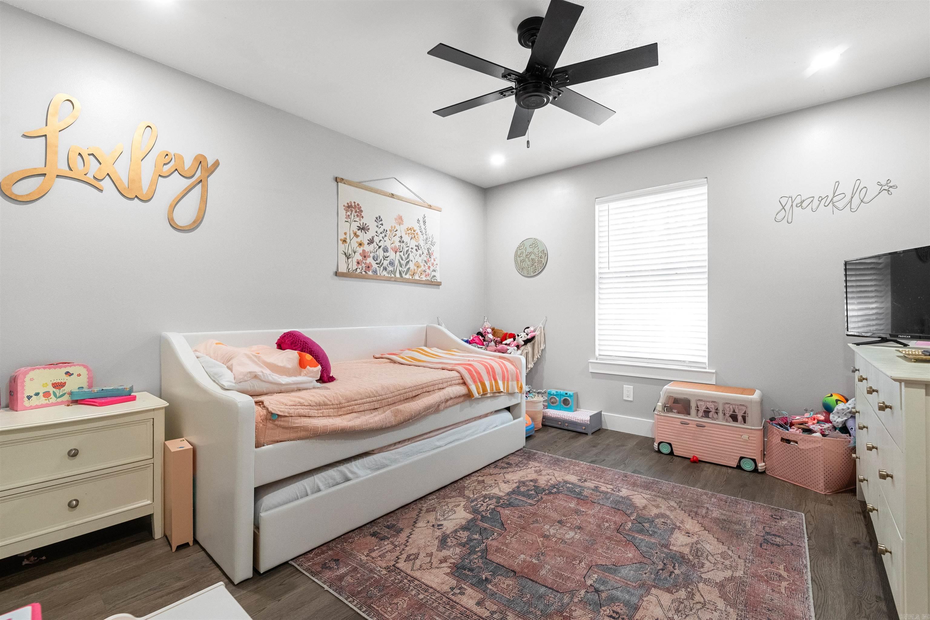 WINDSOR VALLEY ADDN - Residential