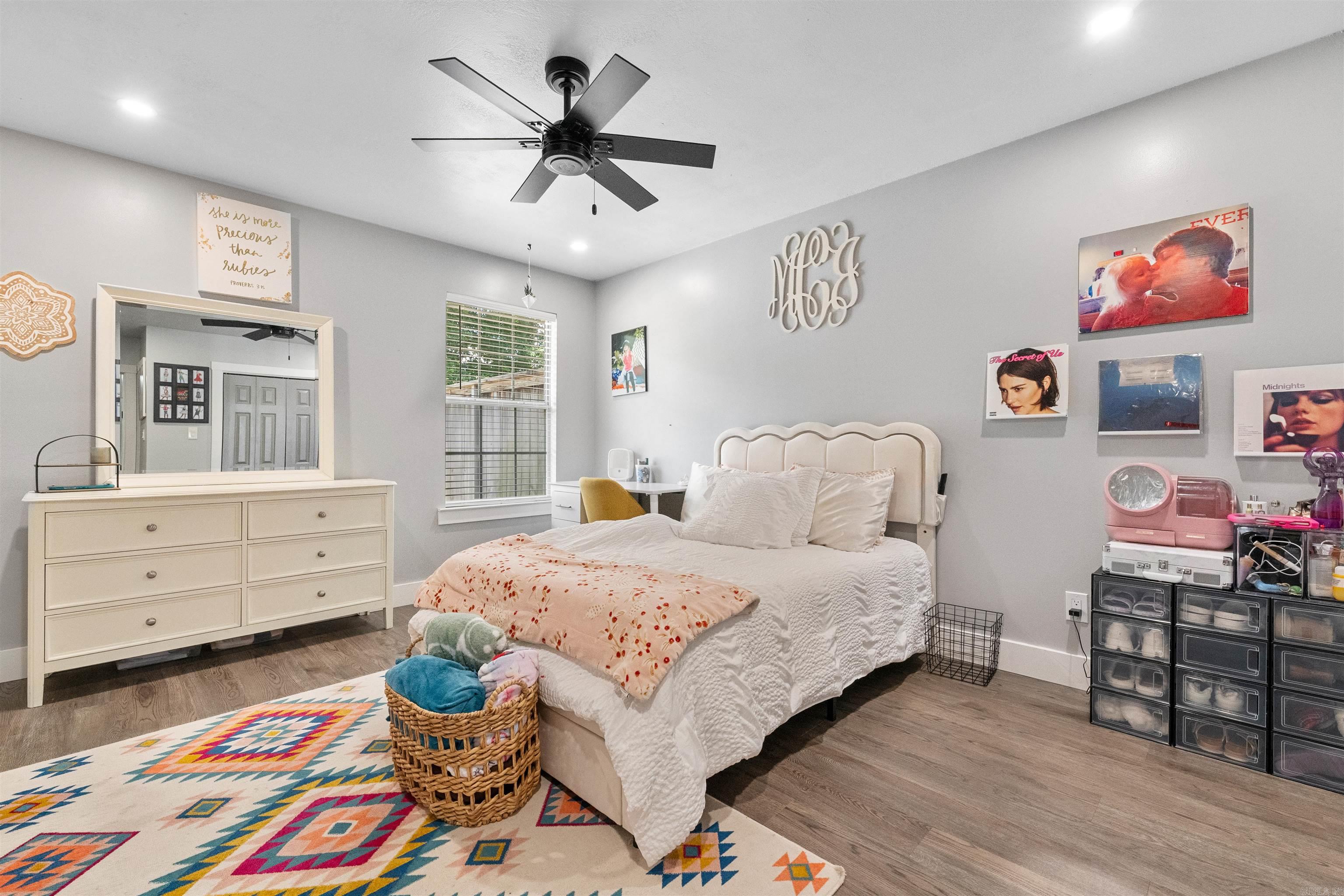 WINDSOR VALLEY ADDN - Residential