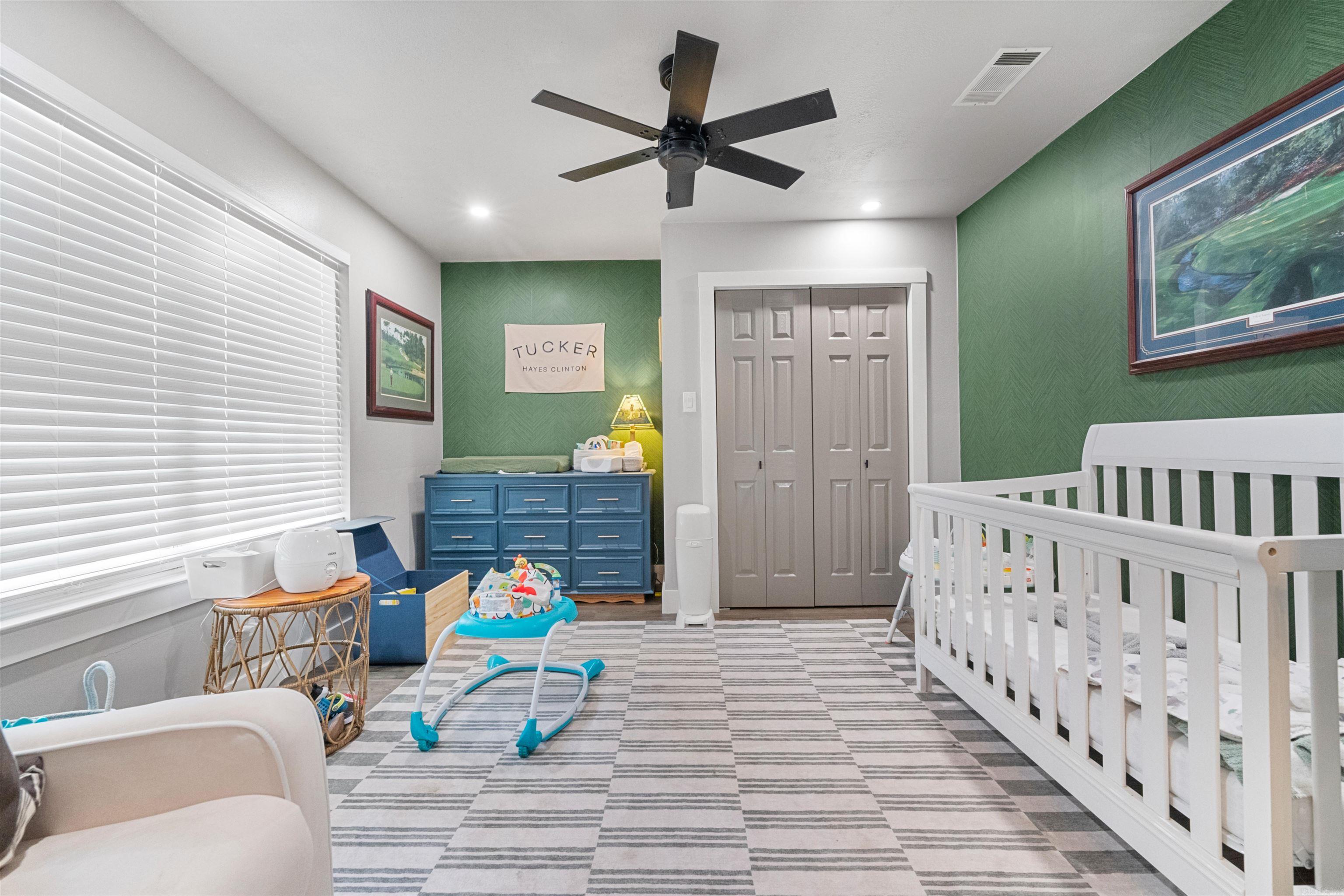 WINDSOR VALLEY ADDN - Residential