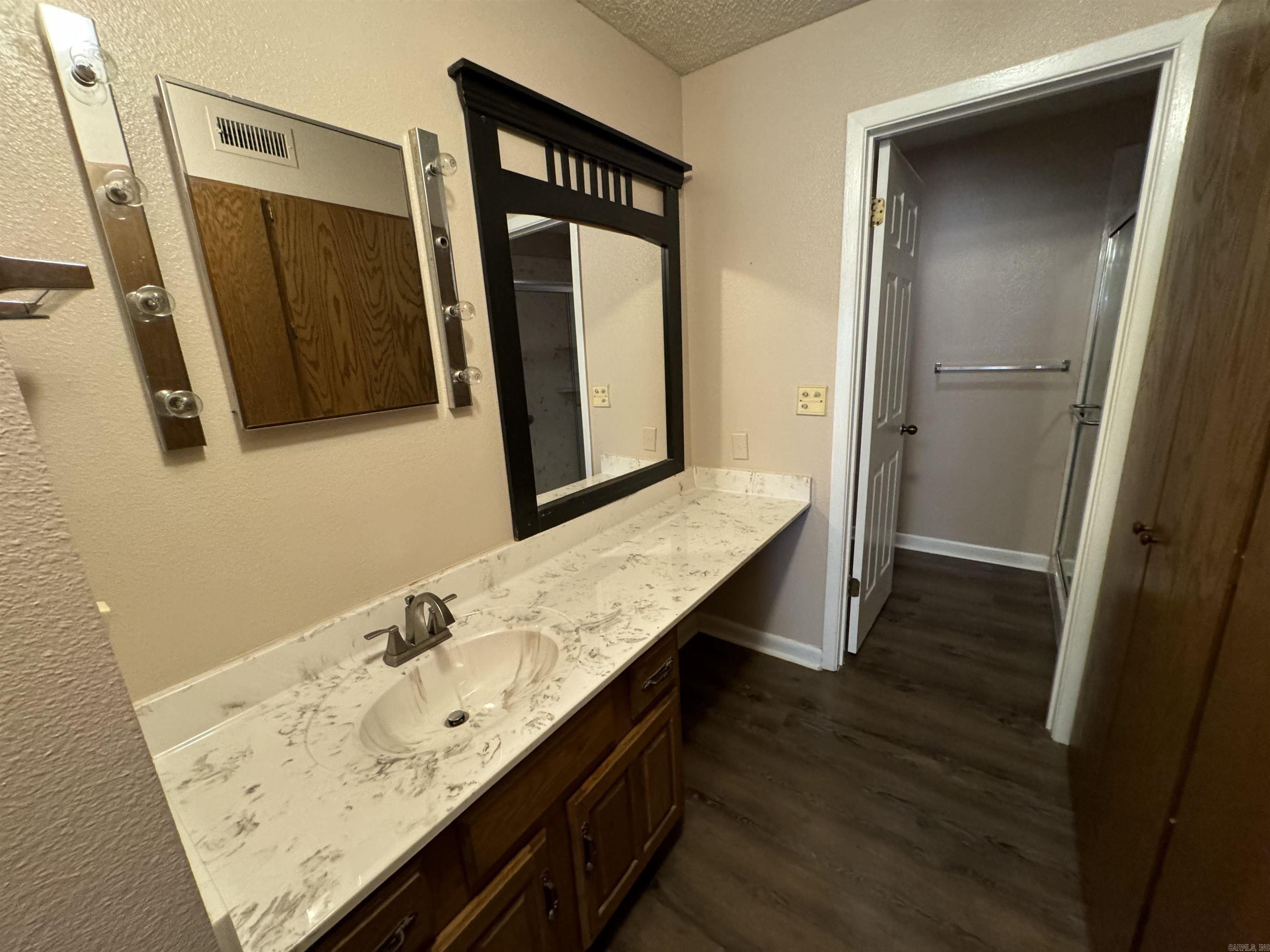 PIER WEST HPR - Residential