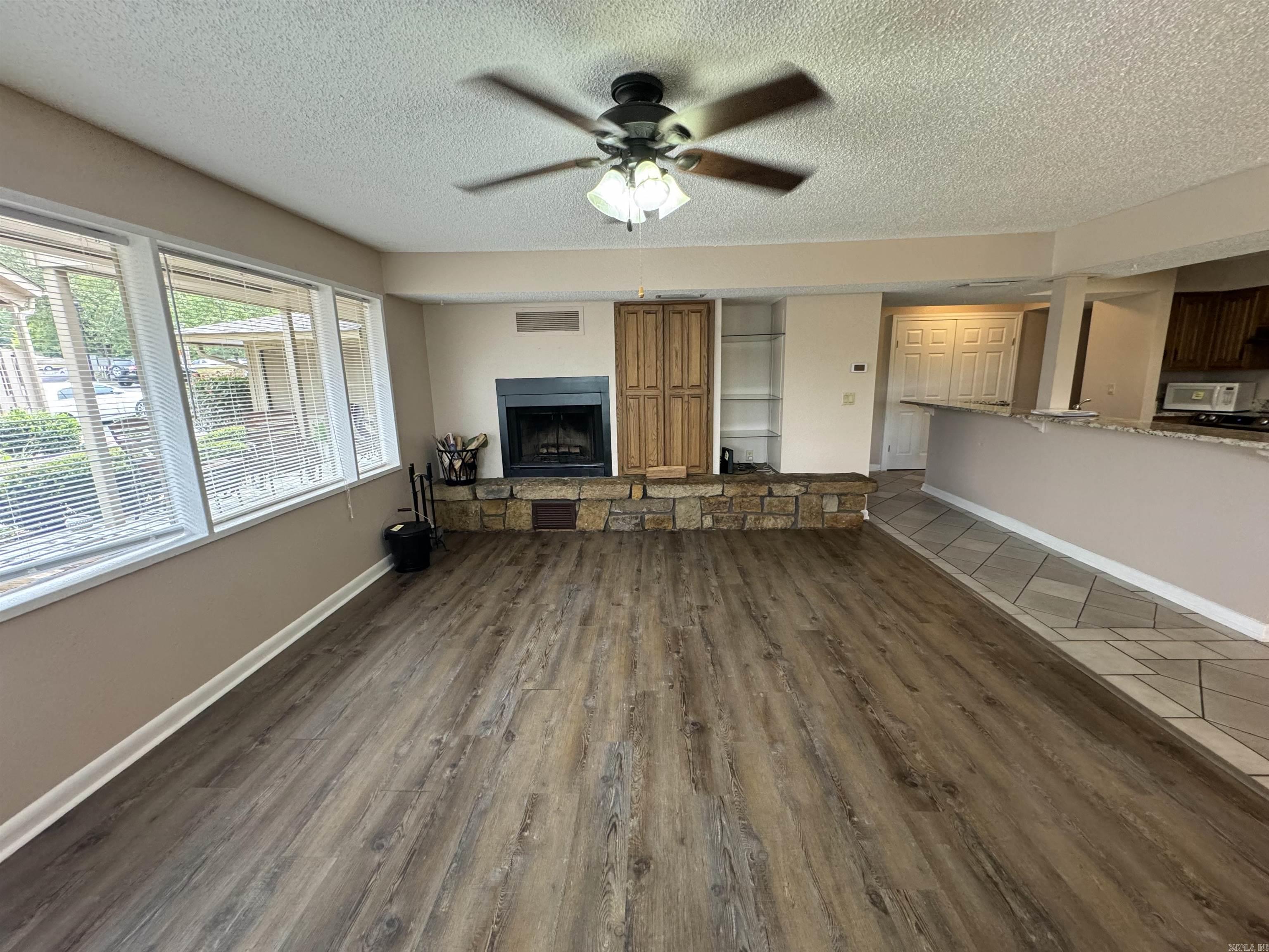 PIER WEST HPR - Residential