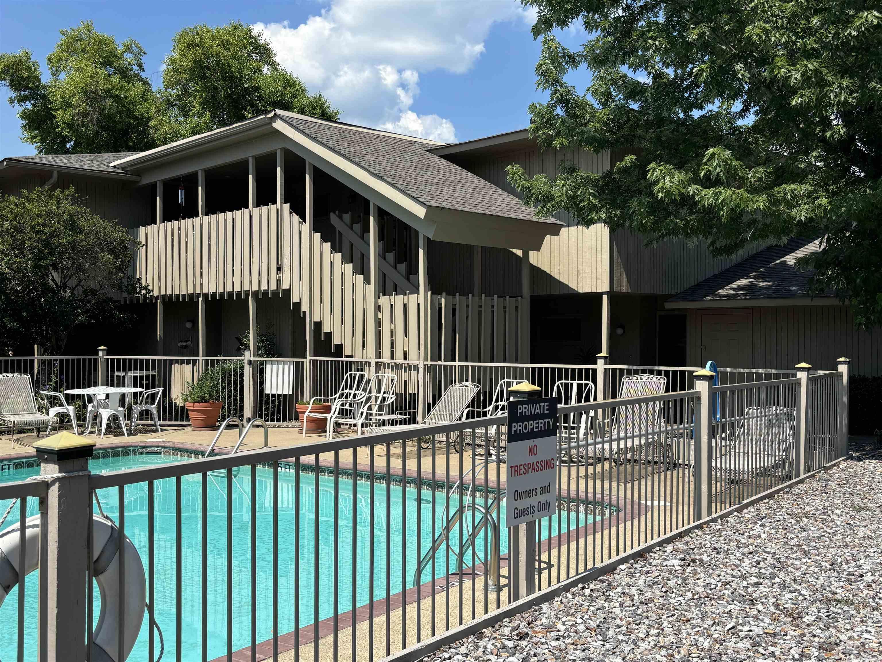 PIER WEST HPR - Residential