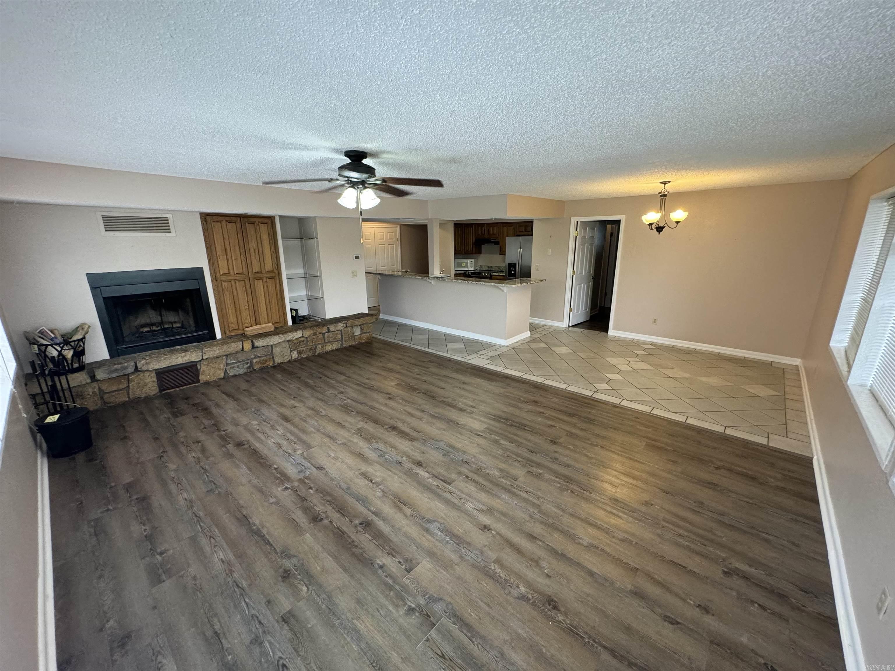 PIER WEST HPR - Residential