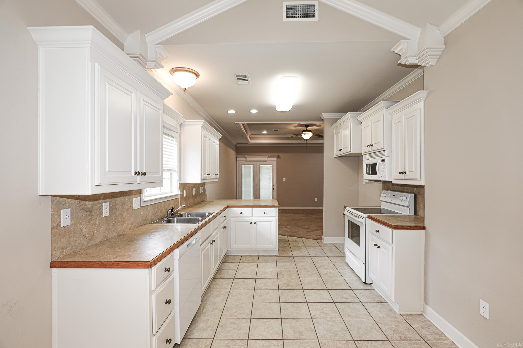 Sunset Gardens East - Residential