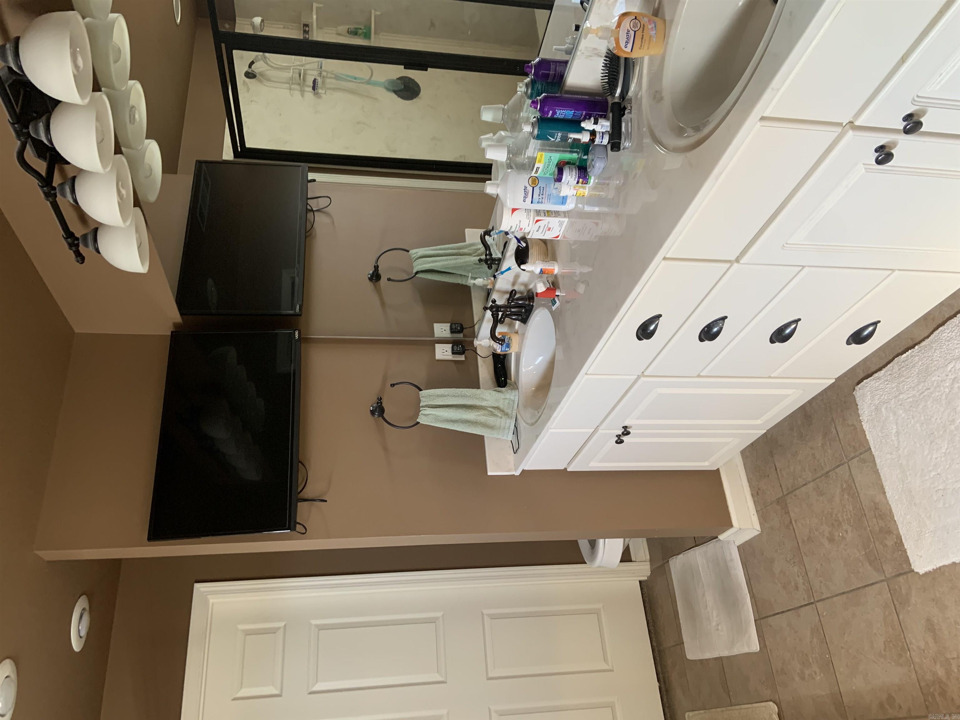 Enclave - Residential