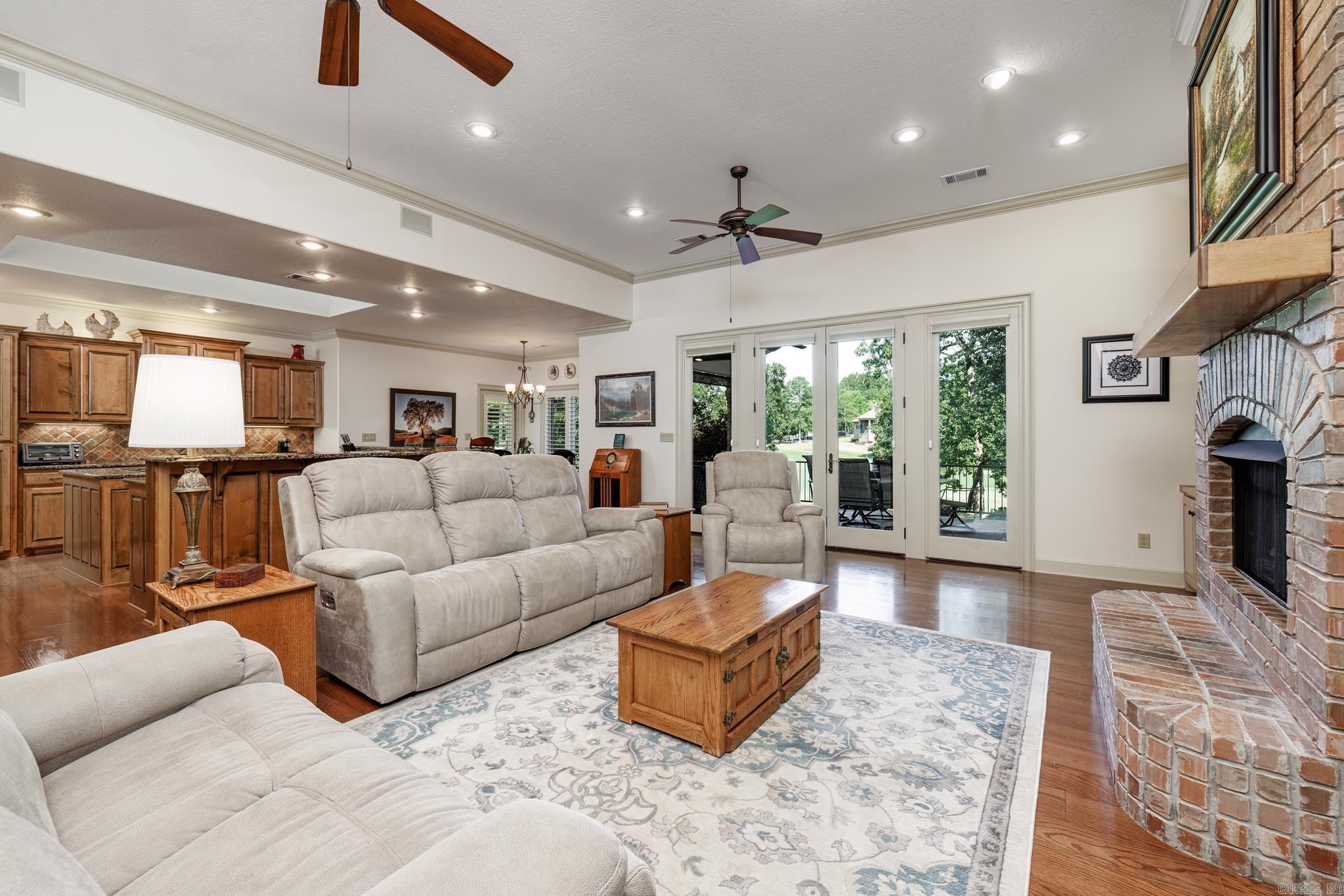 Isabella - Residential