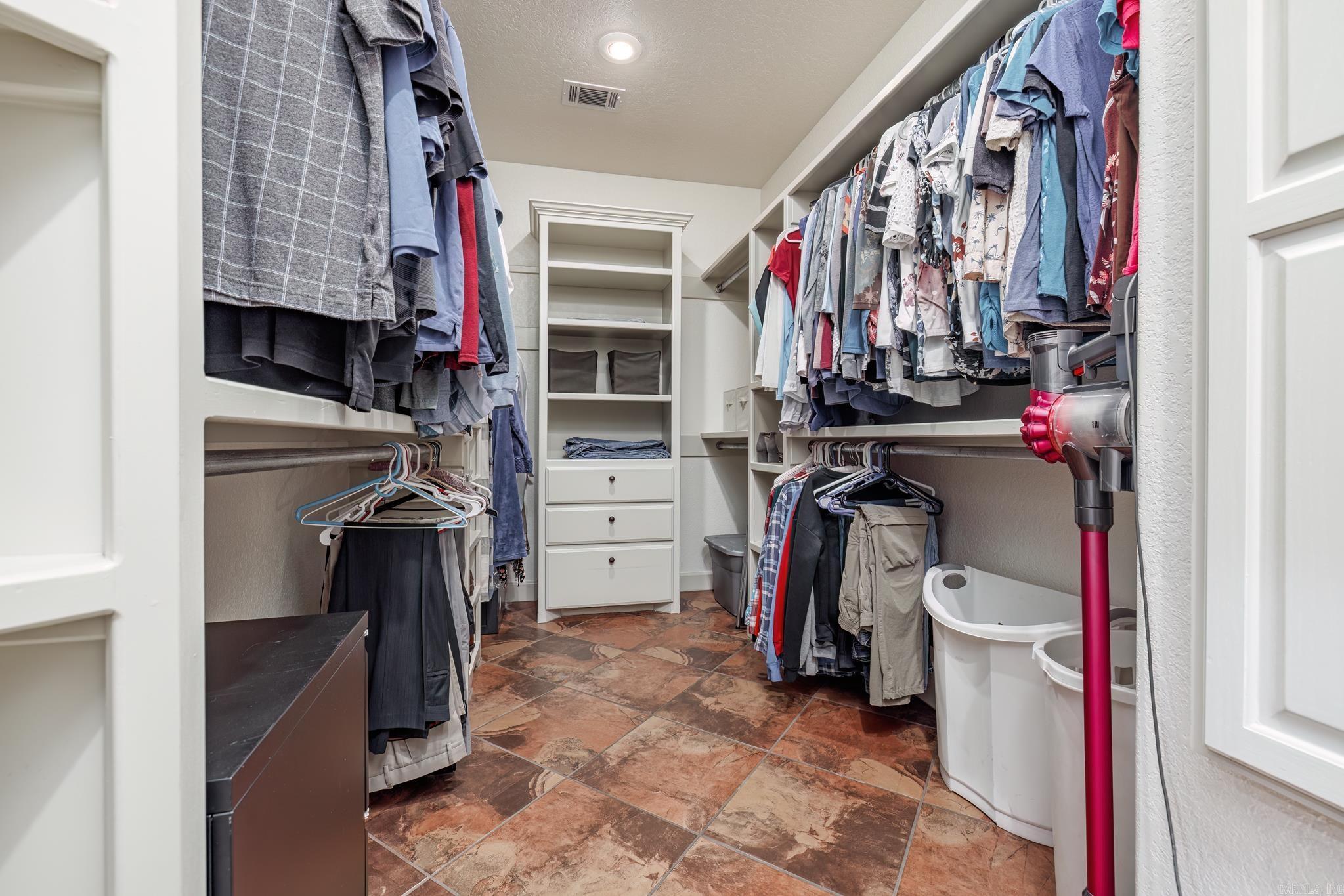 Isabella - Residential