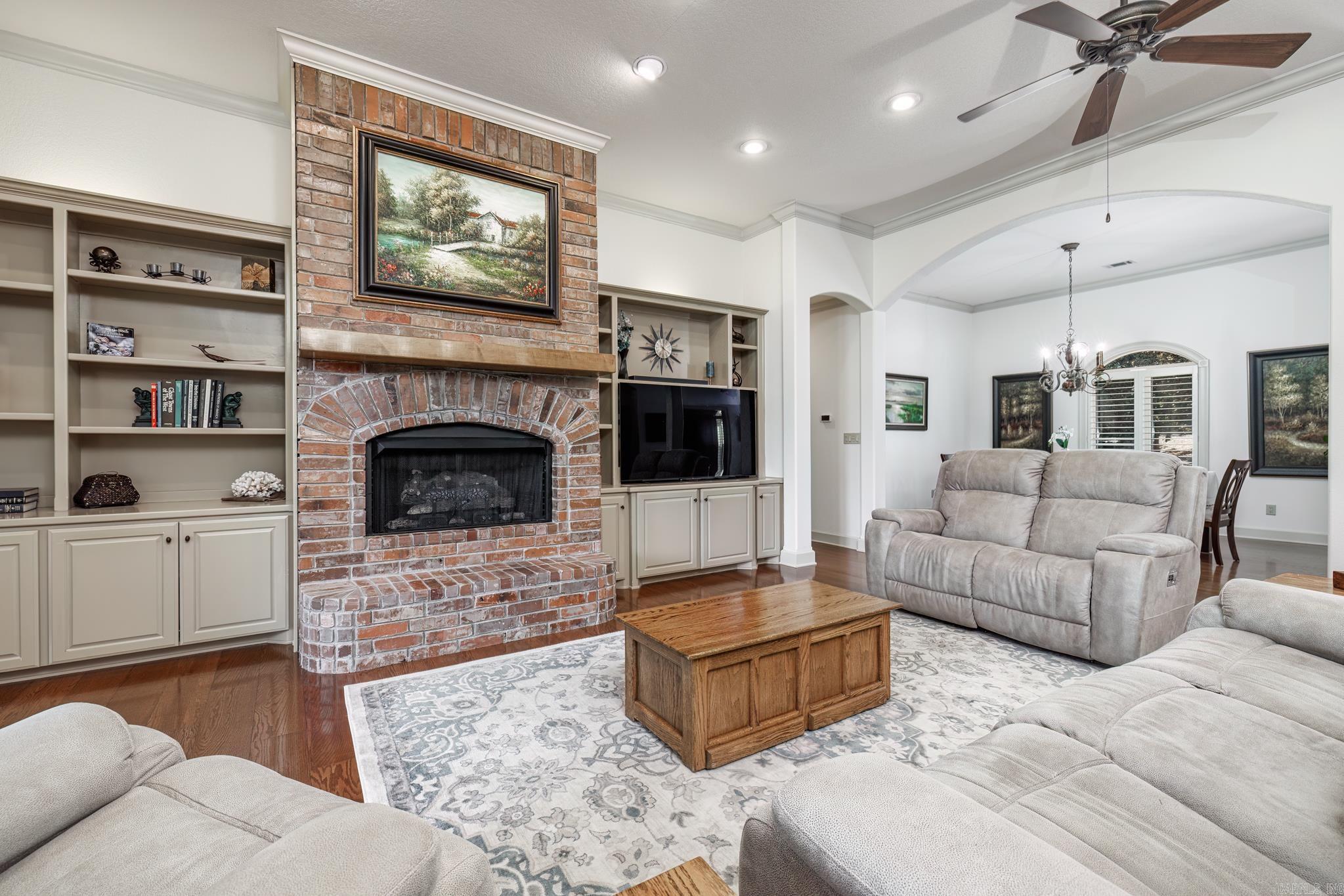 Isabella - Residential