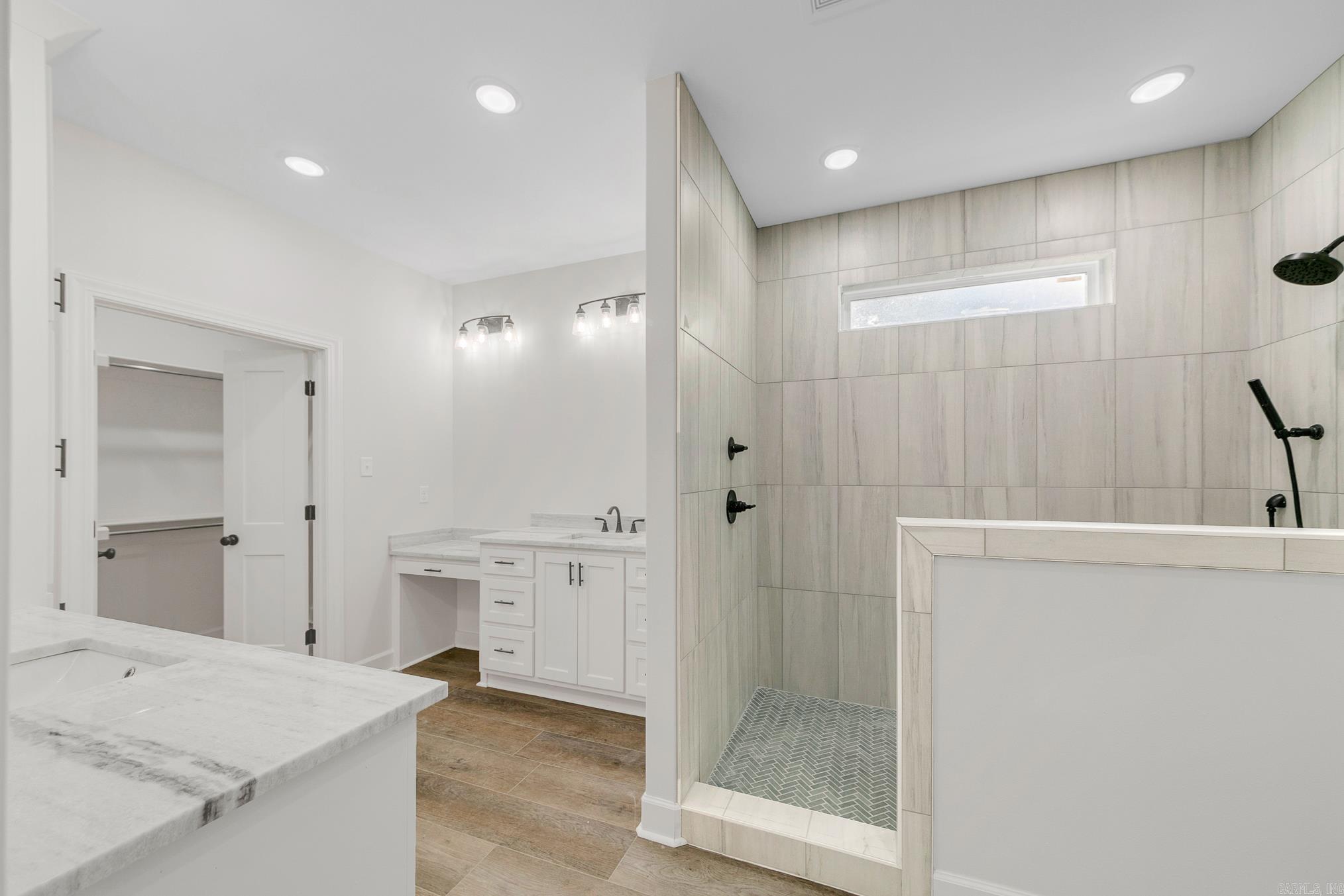 DENALI HEIGHTS - Residential