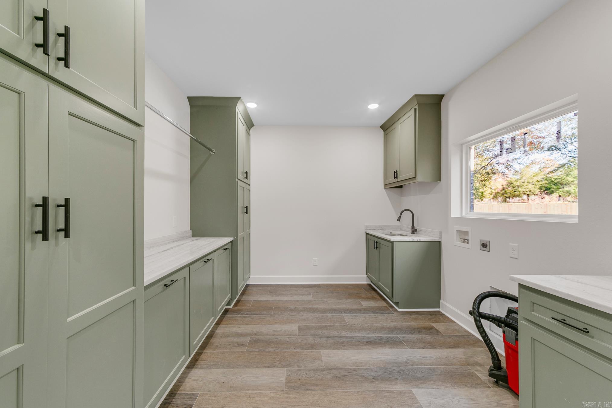 DENALI HEIGHTS - Residential