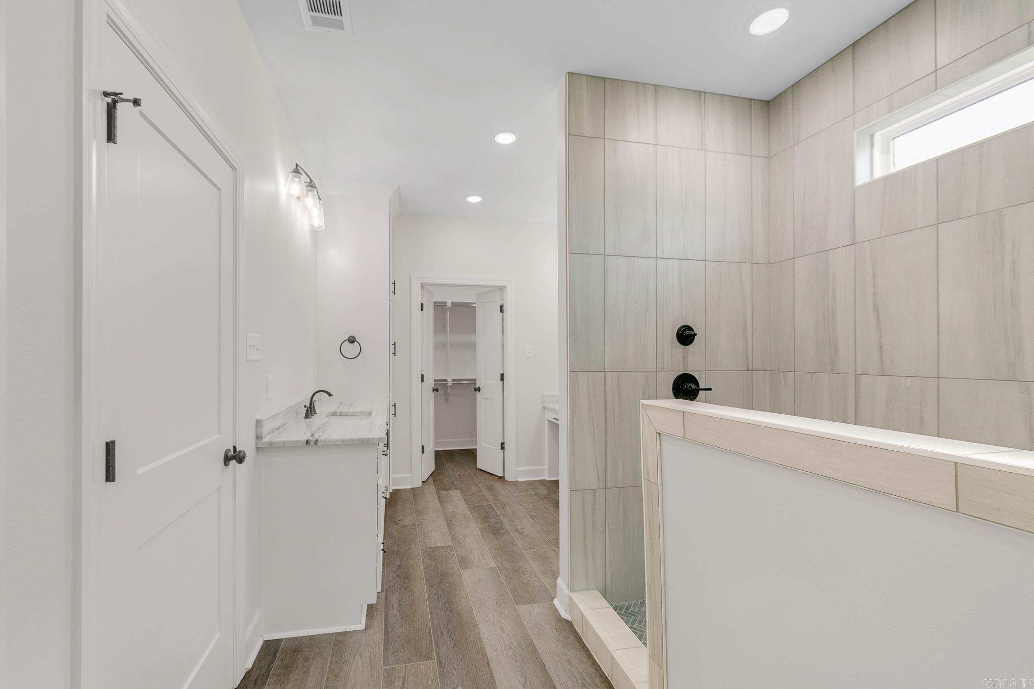 DENALI HEIGHTS - Residential