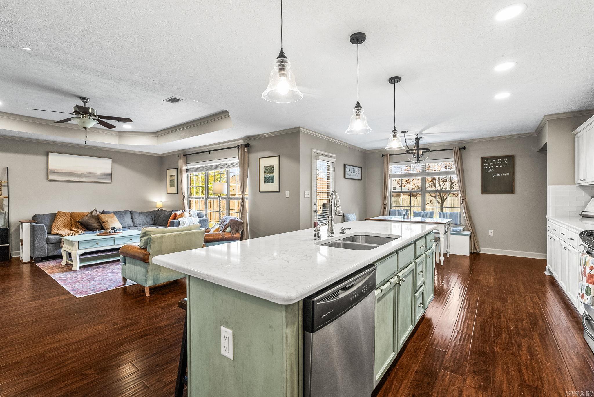 CHAPEL CREEK - Residential