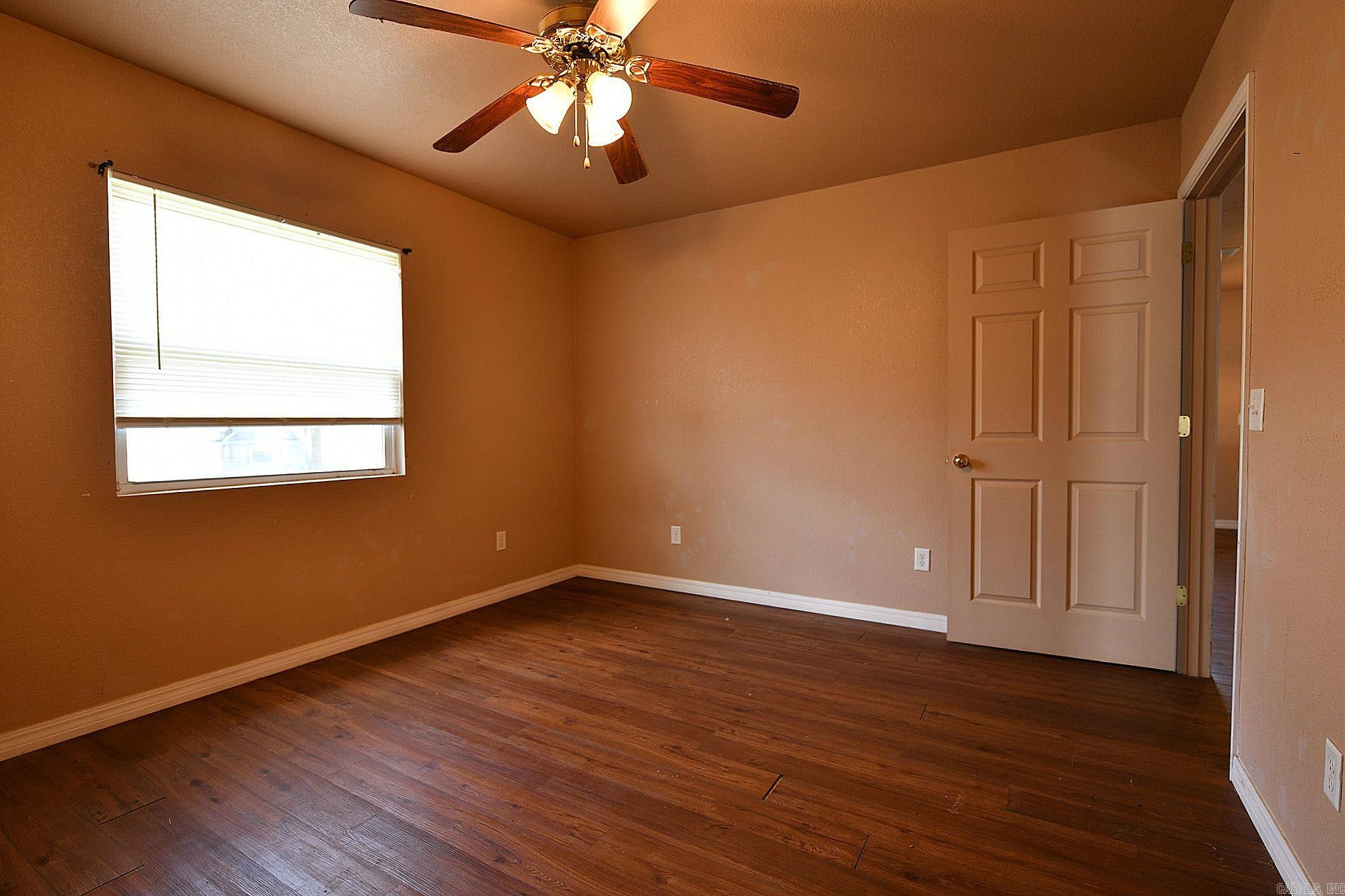 MENA ORIGINAL - Residential