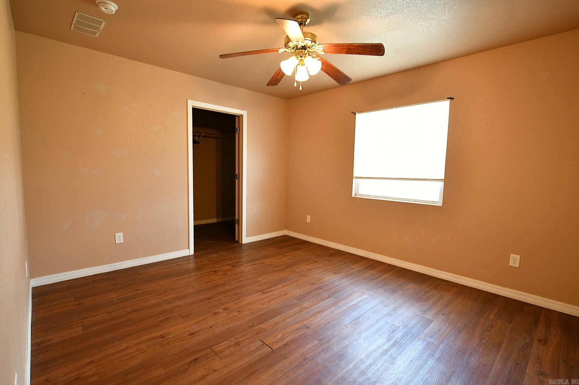 MENA ORIGINAL - Residential