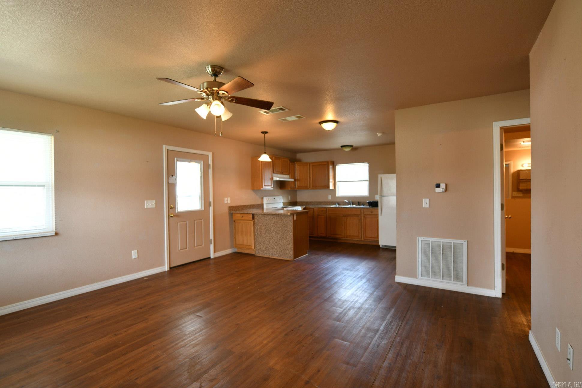 MENA ORIGINAL - Residential