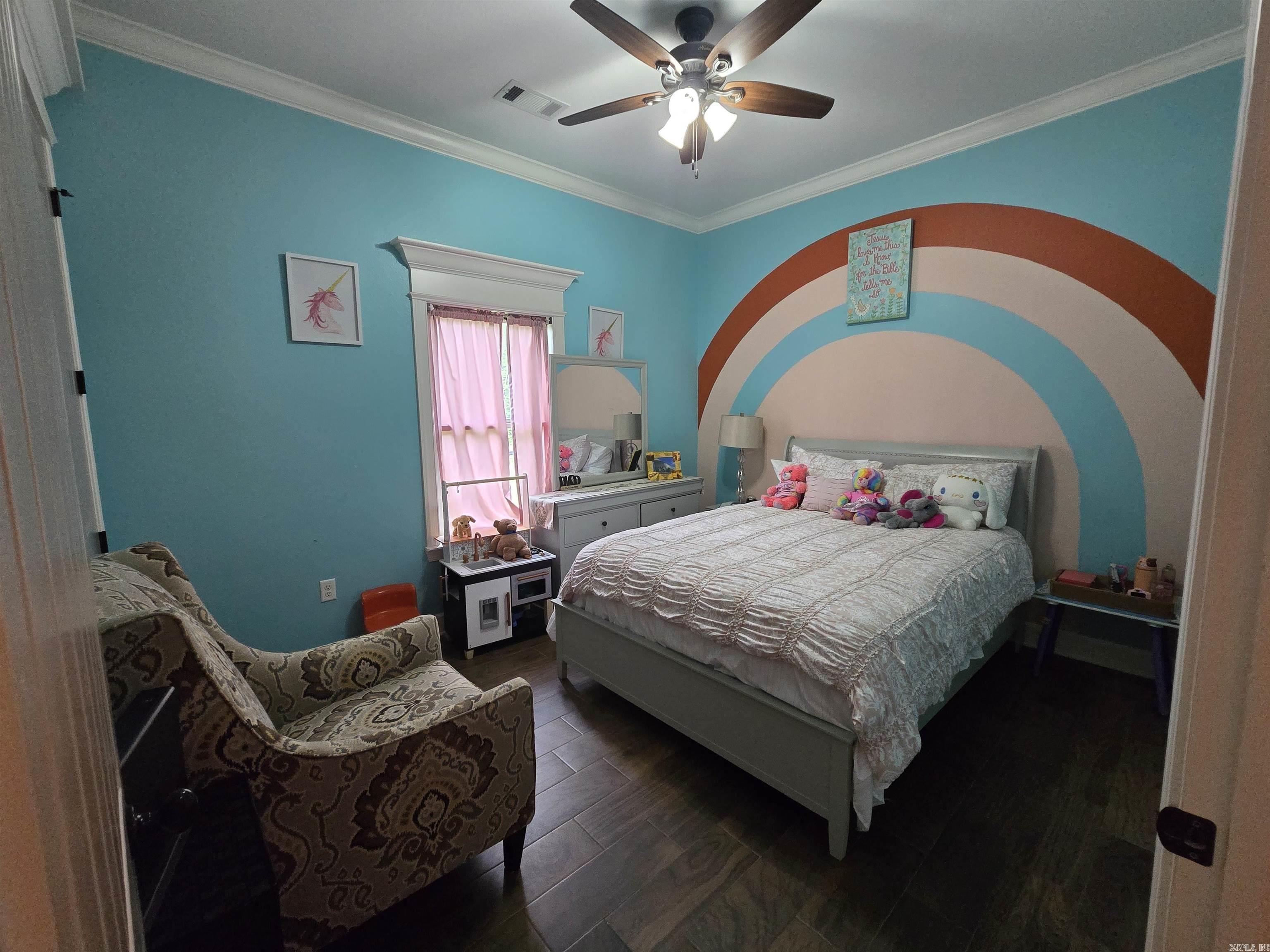 WHISPERING HILLS - Residential