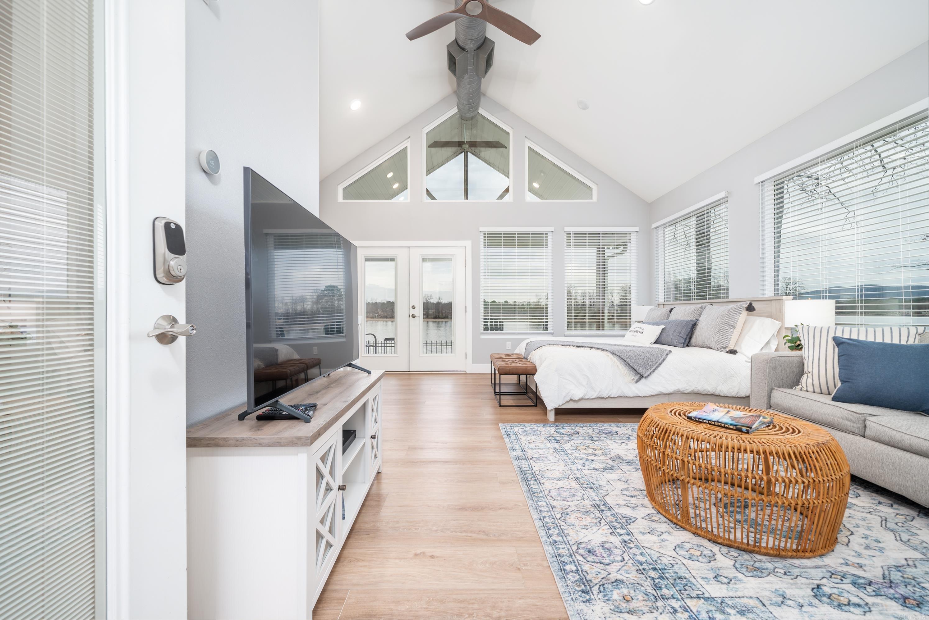 Lake View - Residential