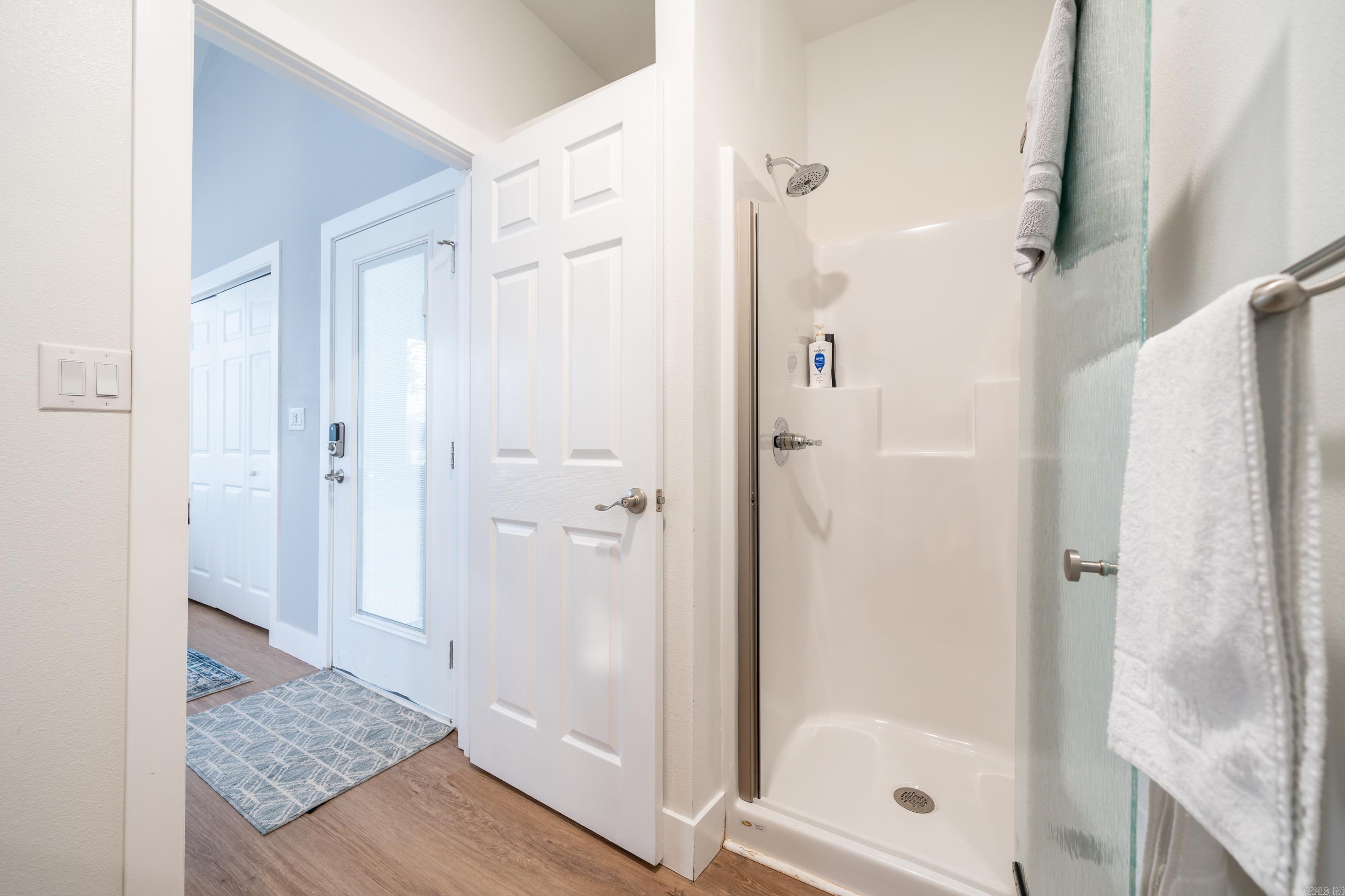 Lake View - Residential