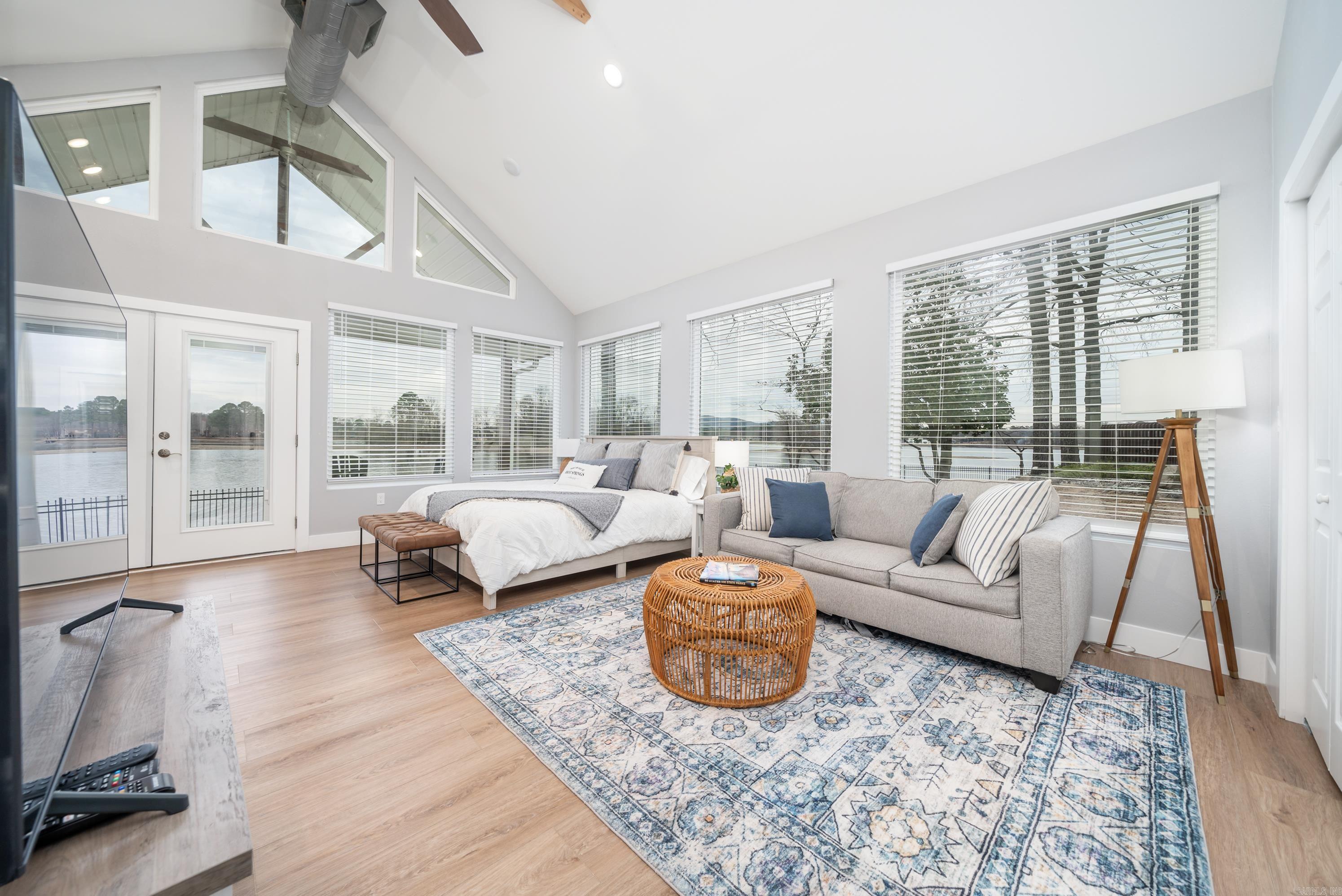 Lake View - Residential