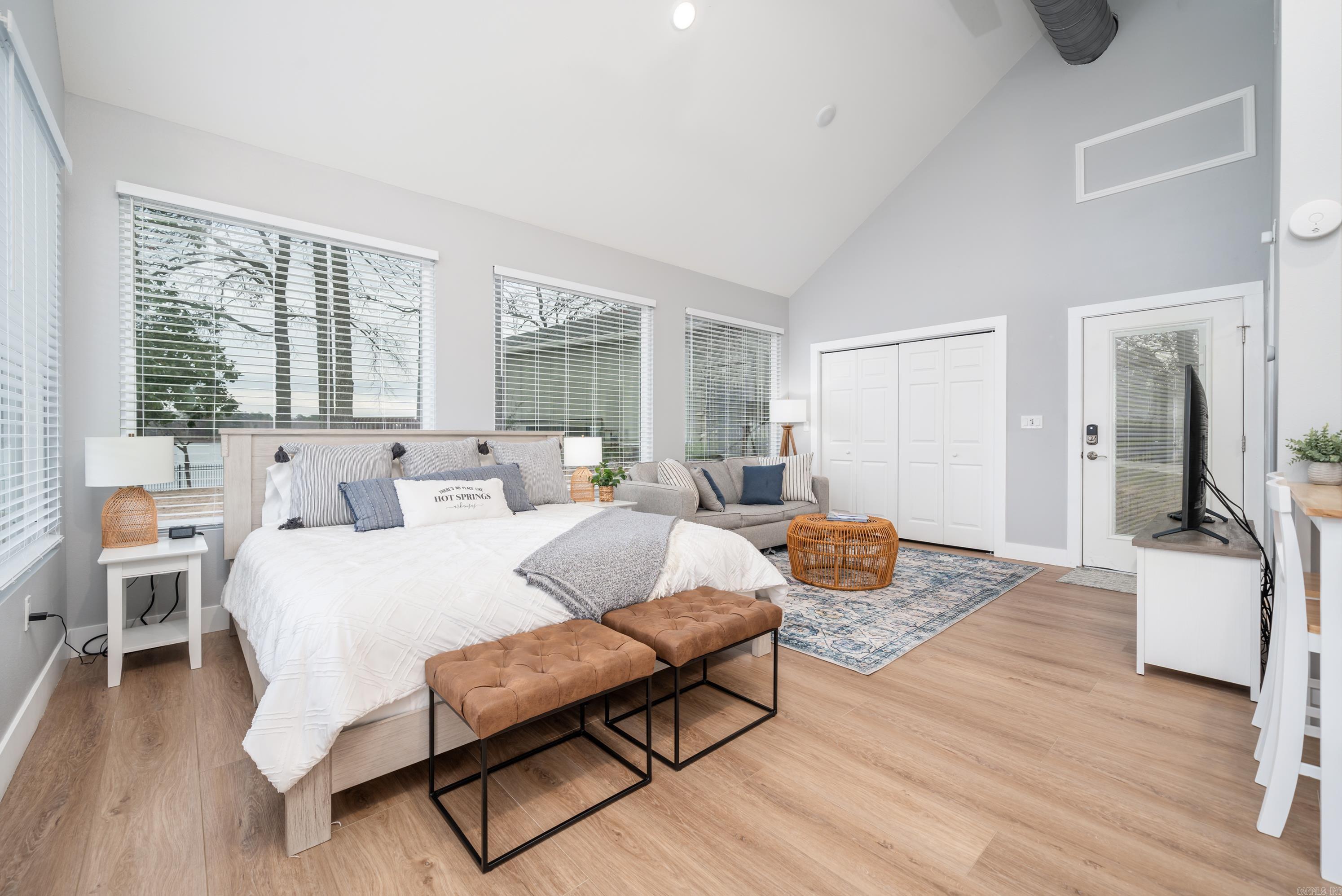 Lake View - Residential