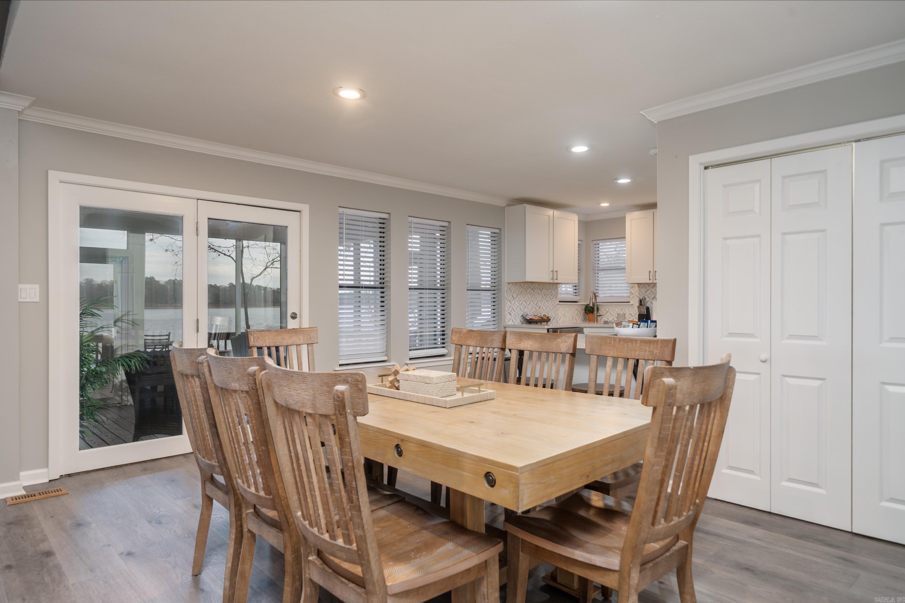 Lake View - Residential