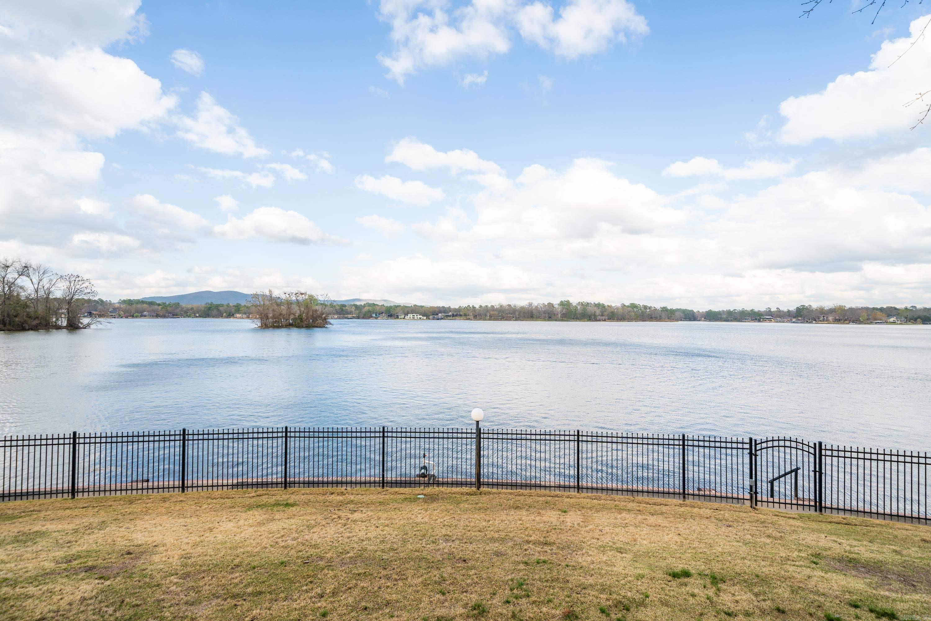 Lake View - Residential