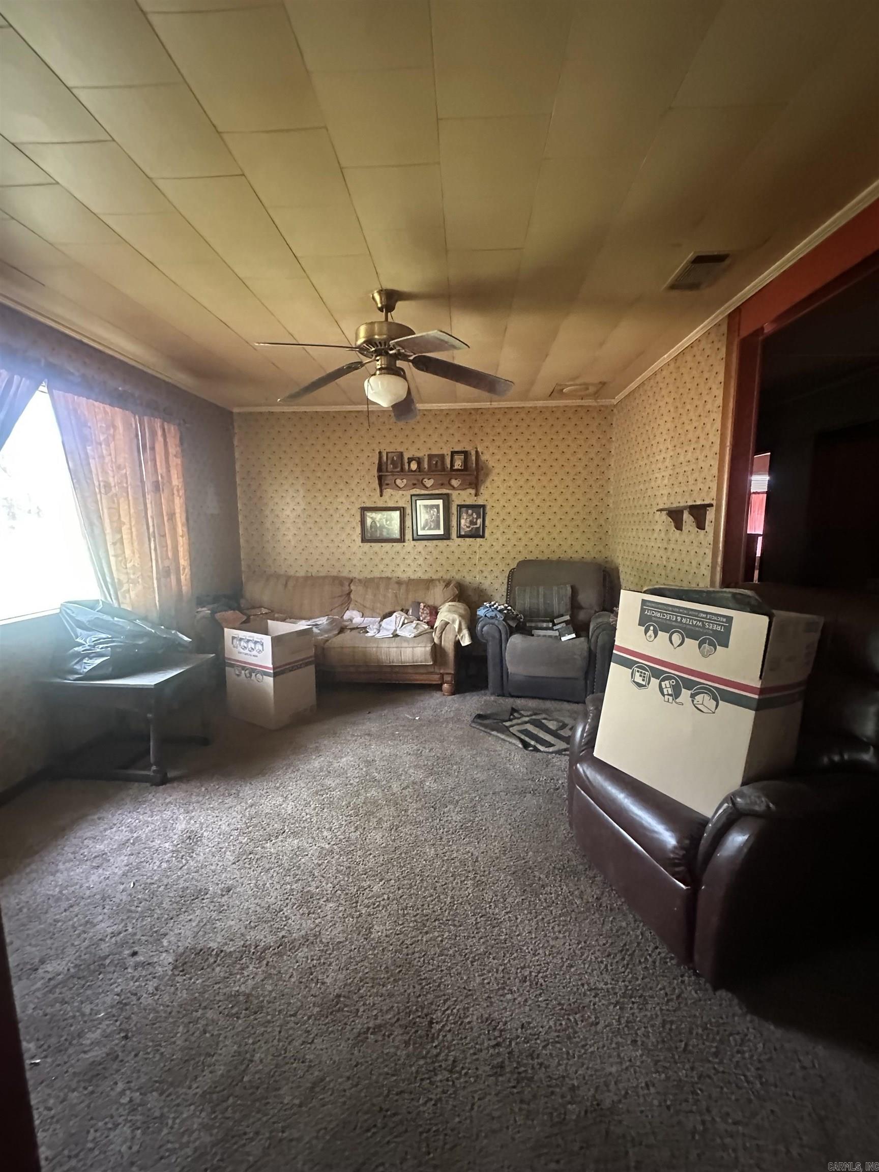 WOODLAND ACRES - Residential