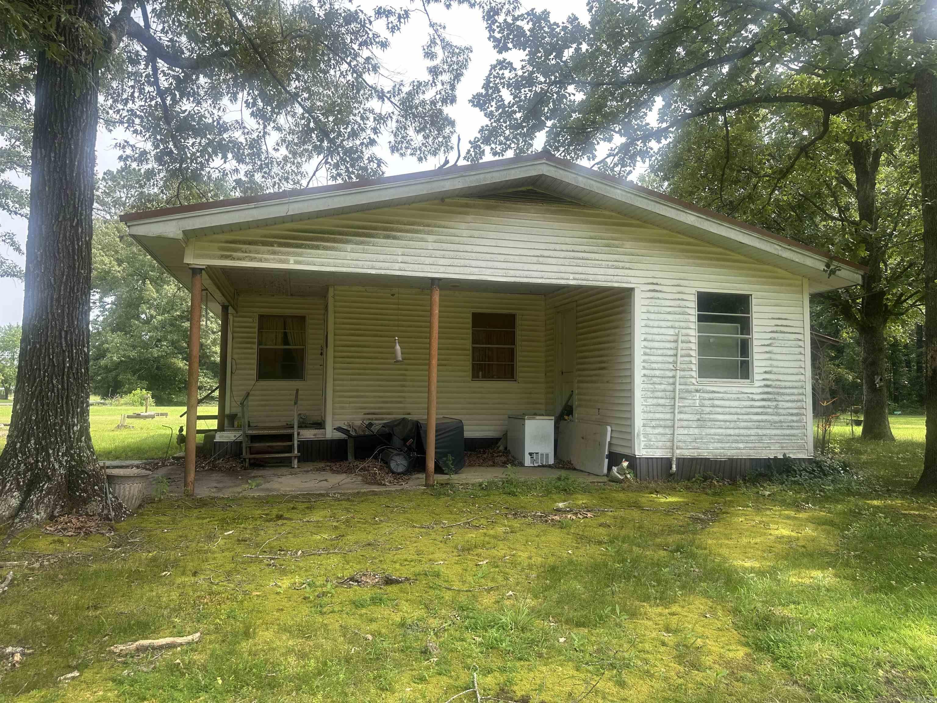 WOODLAND ACRES - Residential