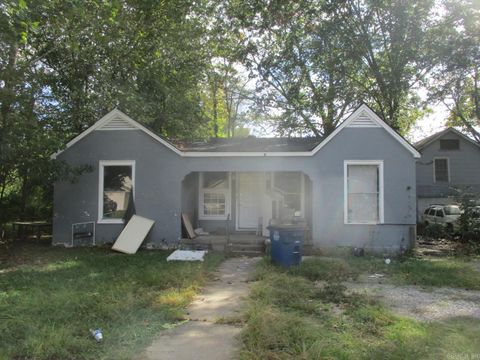 Photo of 1812 W Long 17th Street, North Little Rock, AR 72114 (MLS # 25042503)