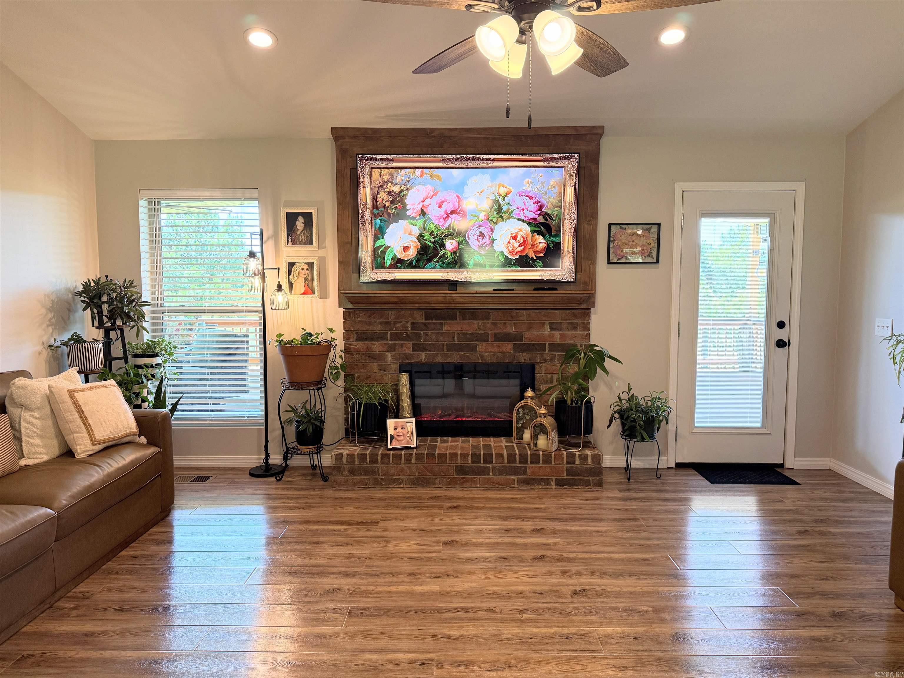 PLEASANT VALLEY ESTATES - Residential