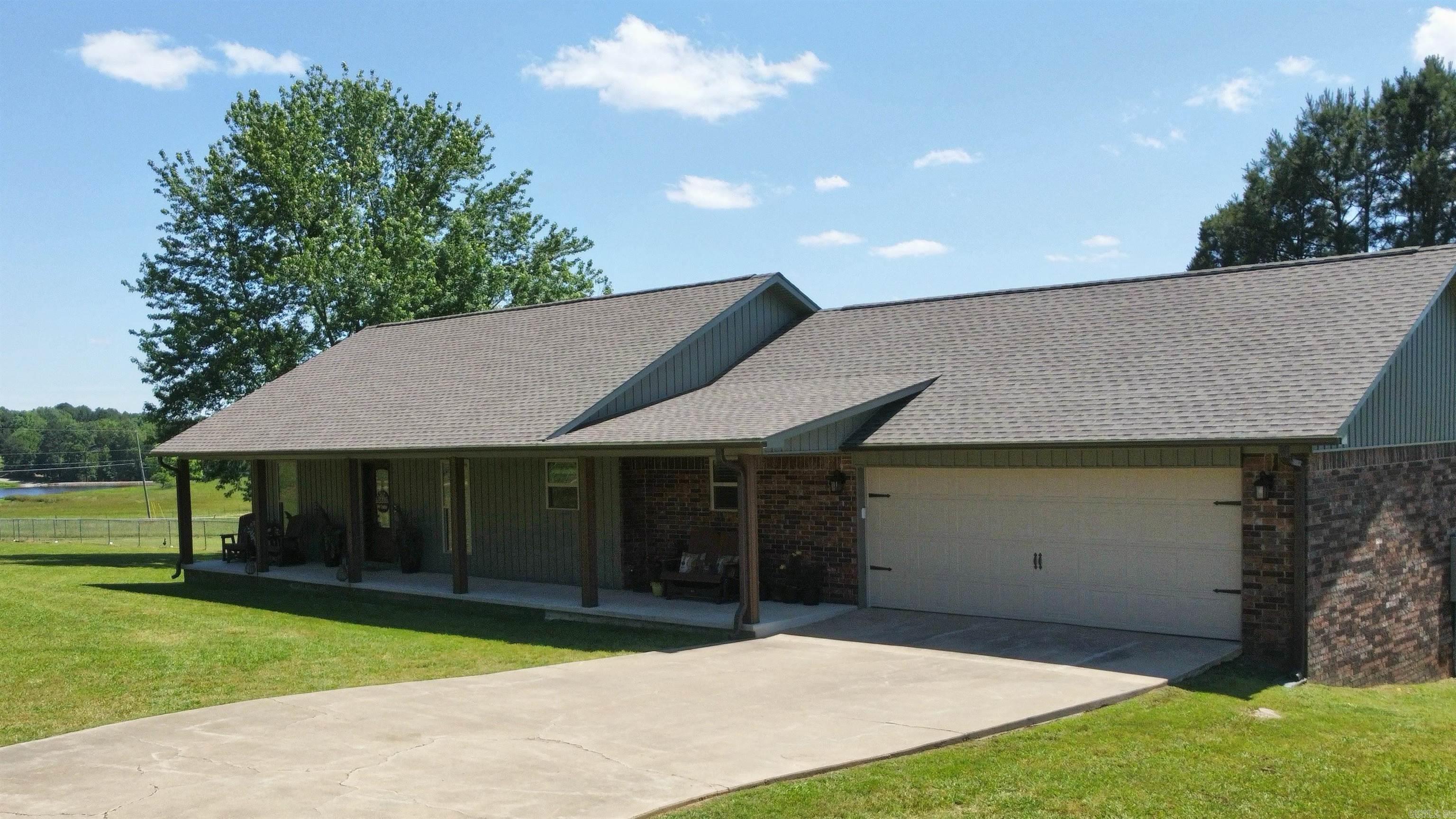 PLEASANT VALLEY ESTATES - Residential
