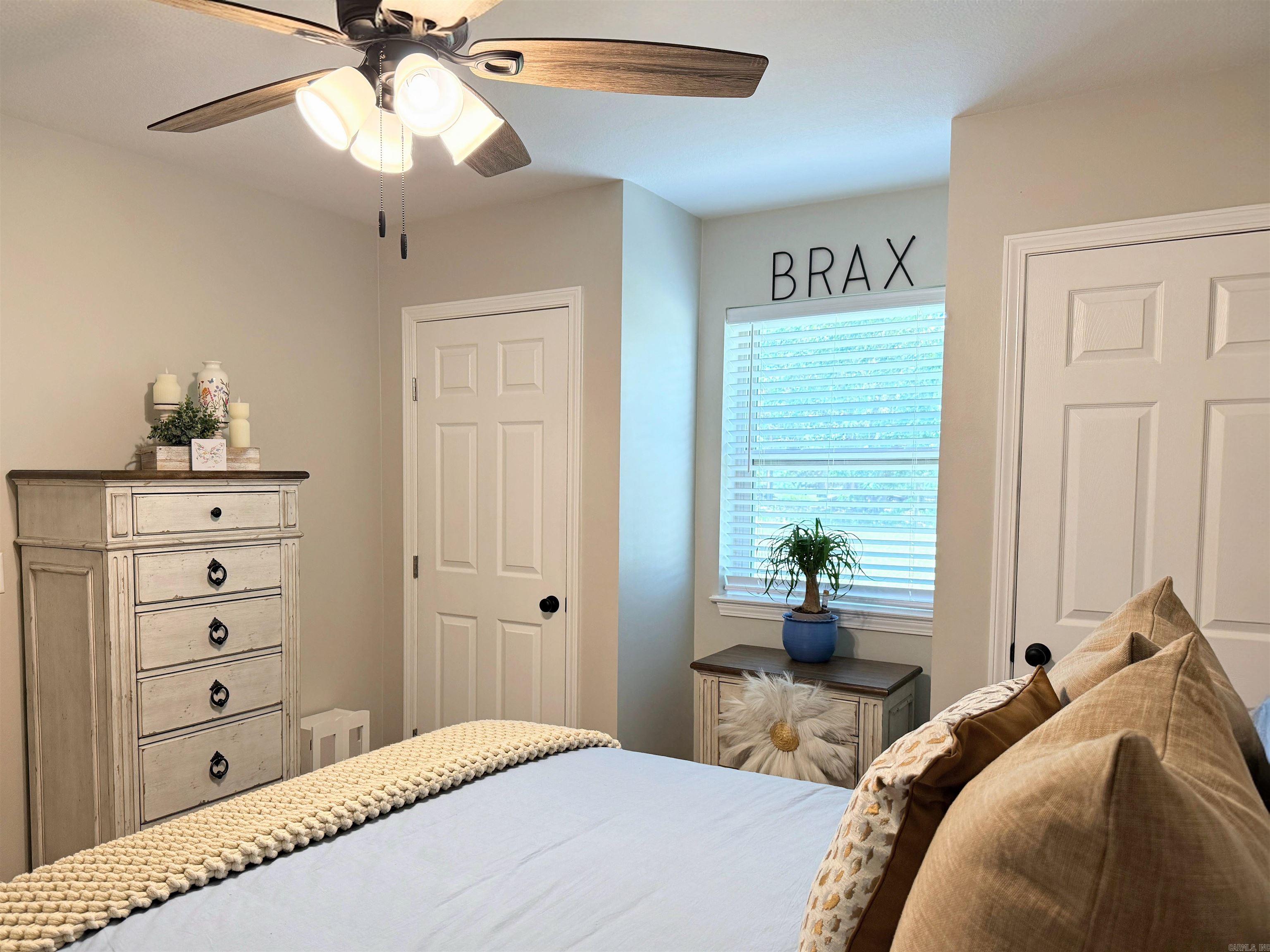 PLEASANT VALLEY ESTATES - Residential